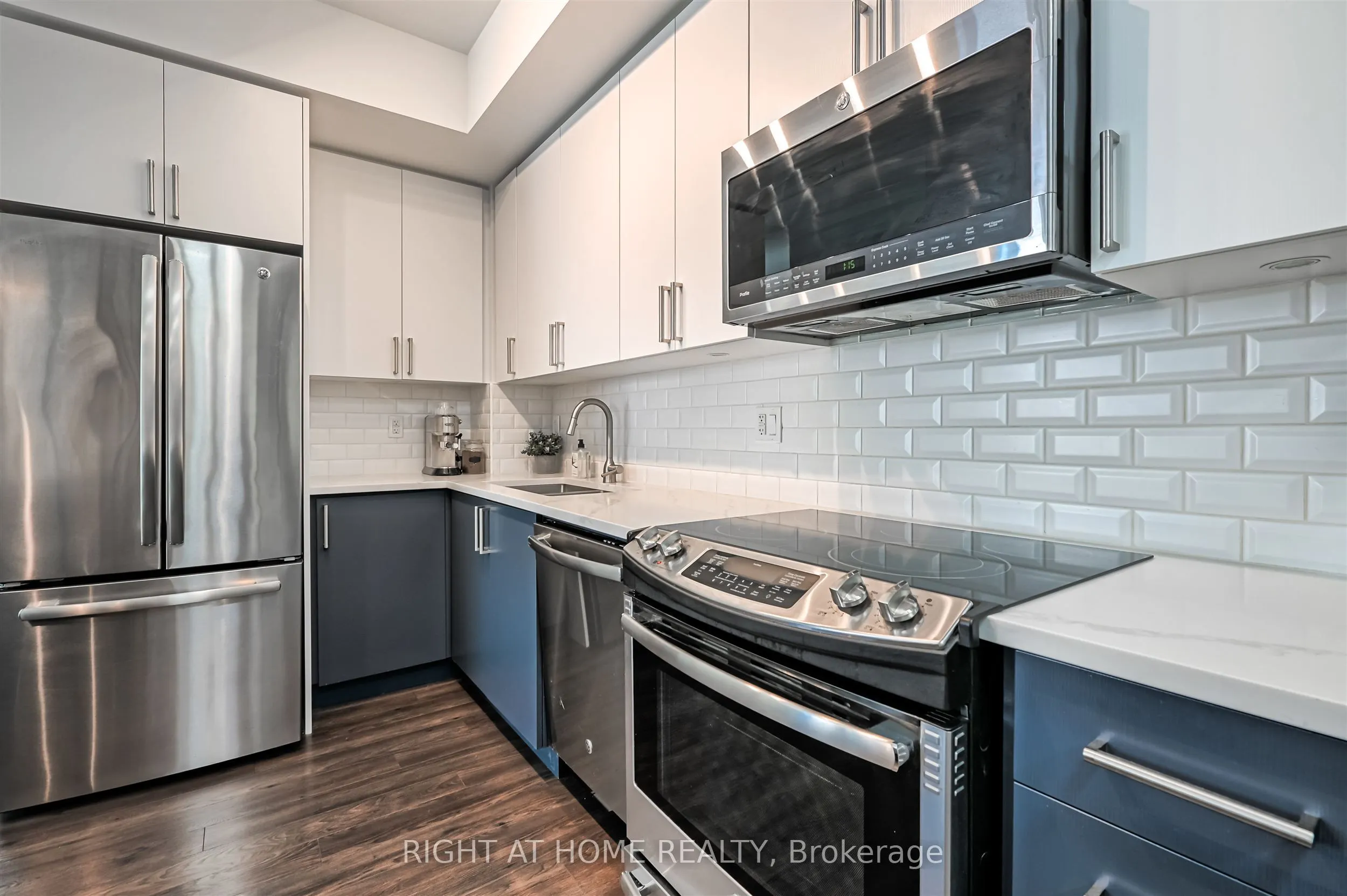 10 Park Lawn Road, #620