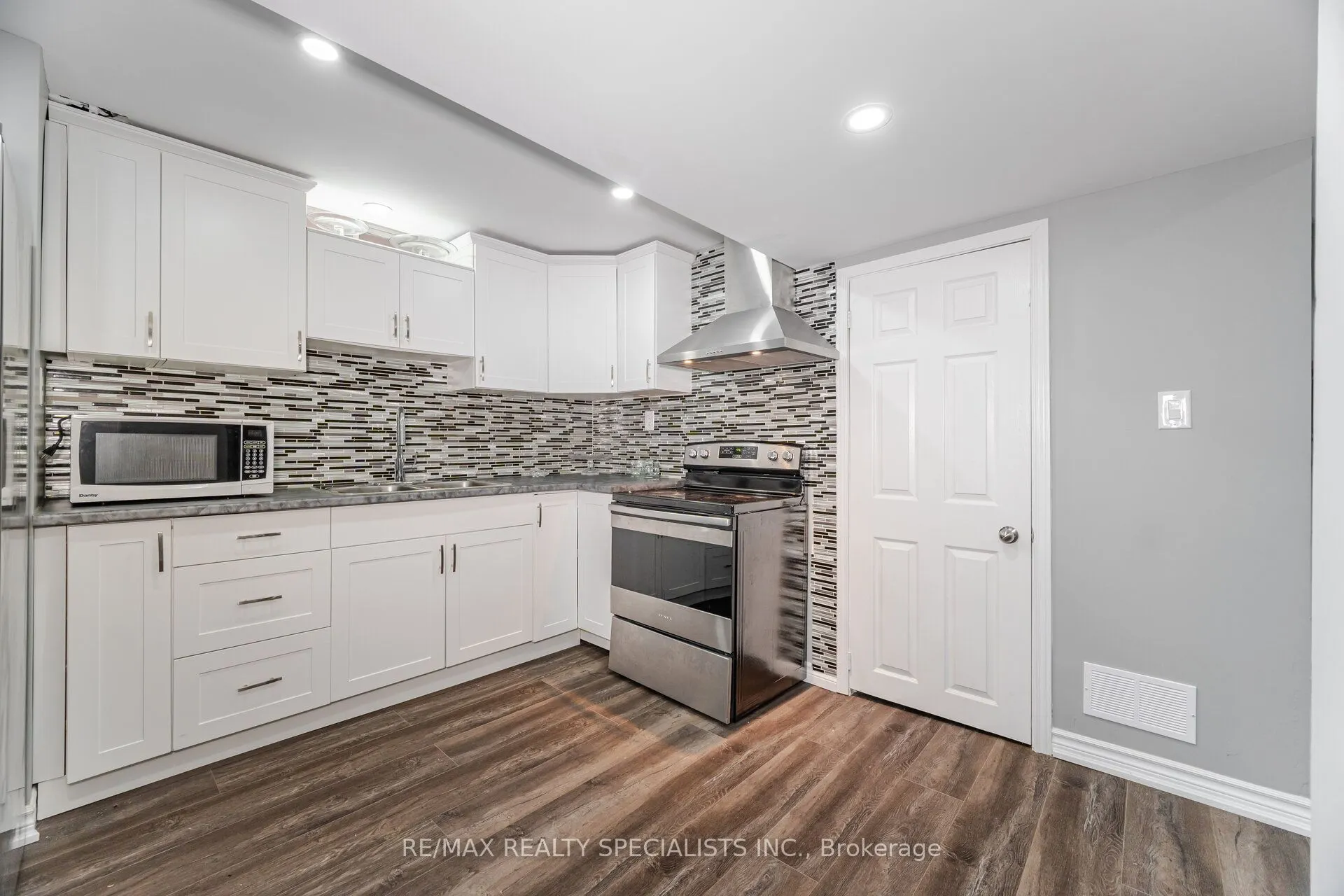 55 Golden Eagle Road