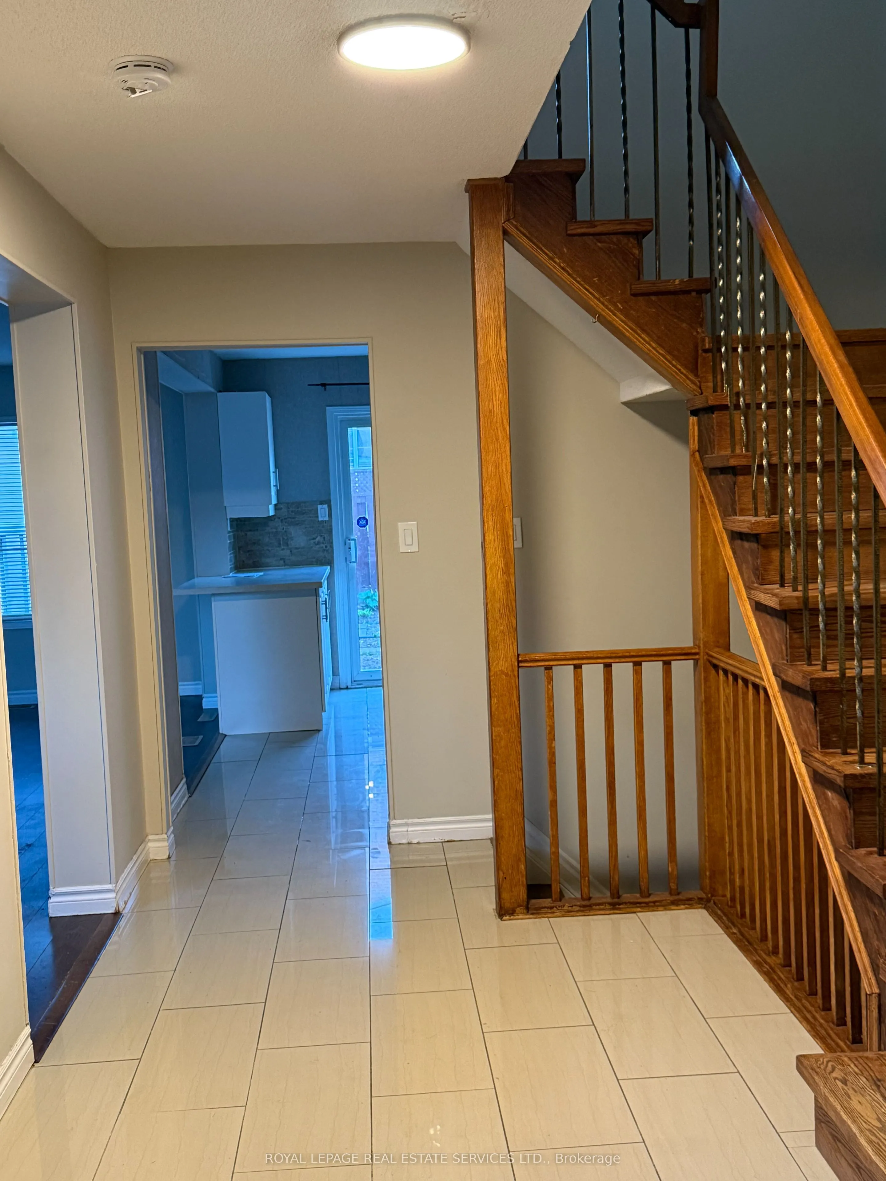 47 Alabaster Drive, #Upper