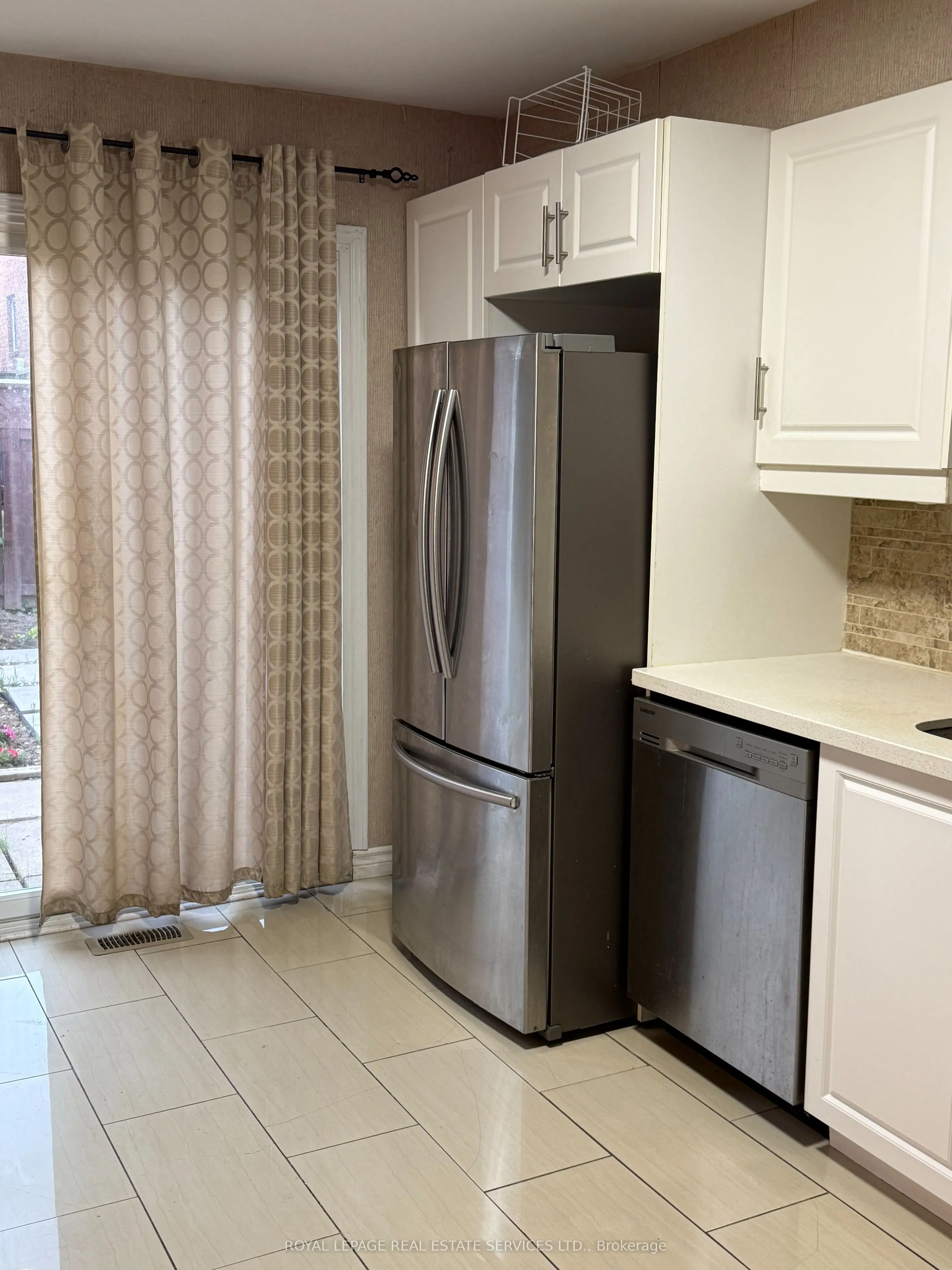 47 Alabaster Drive, #Upper