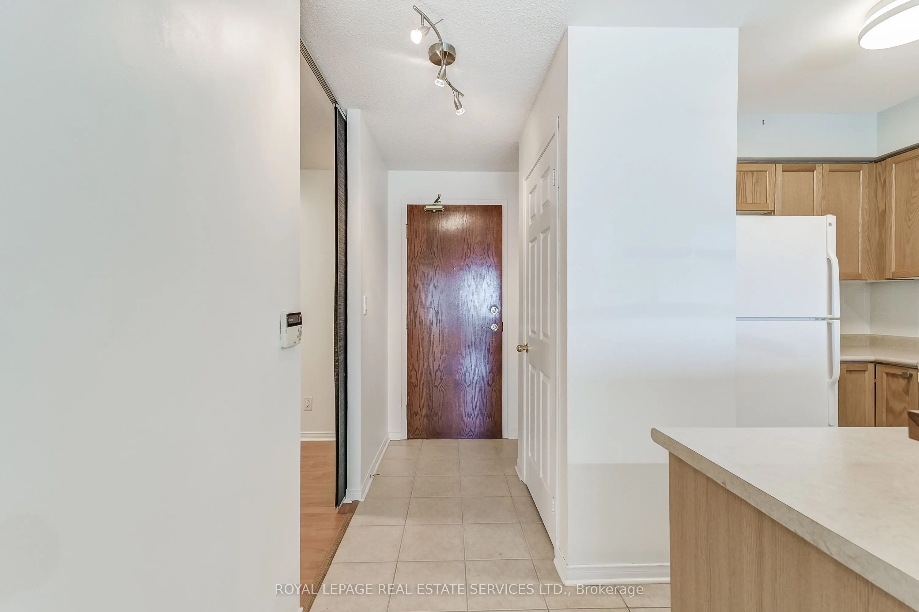 9 Michael Power Place, #1005