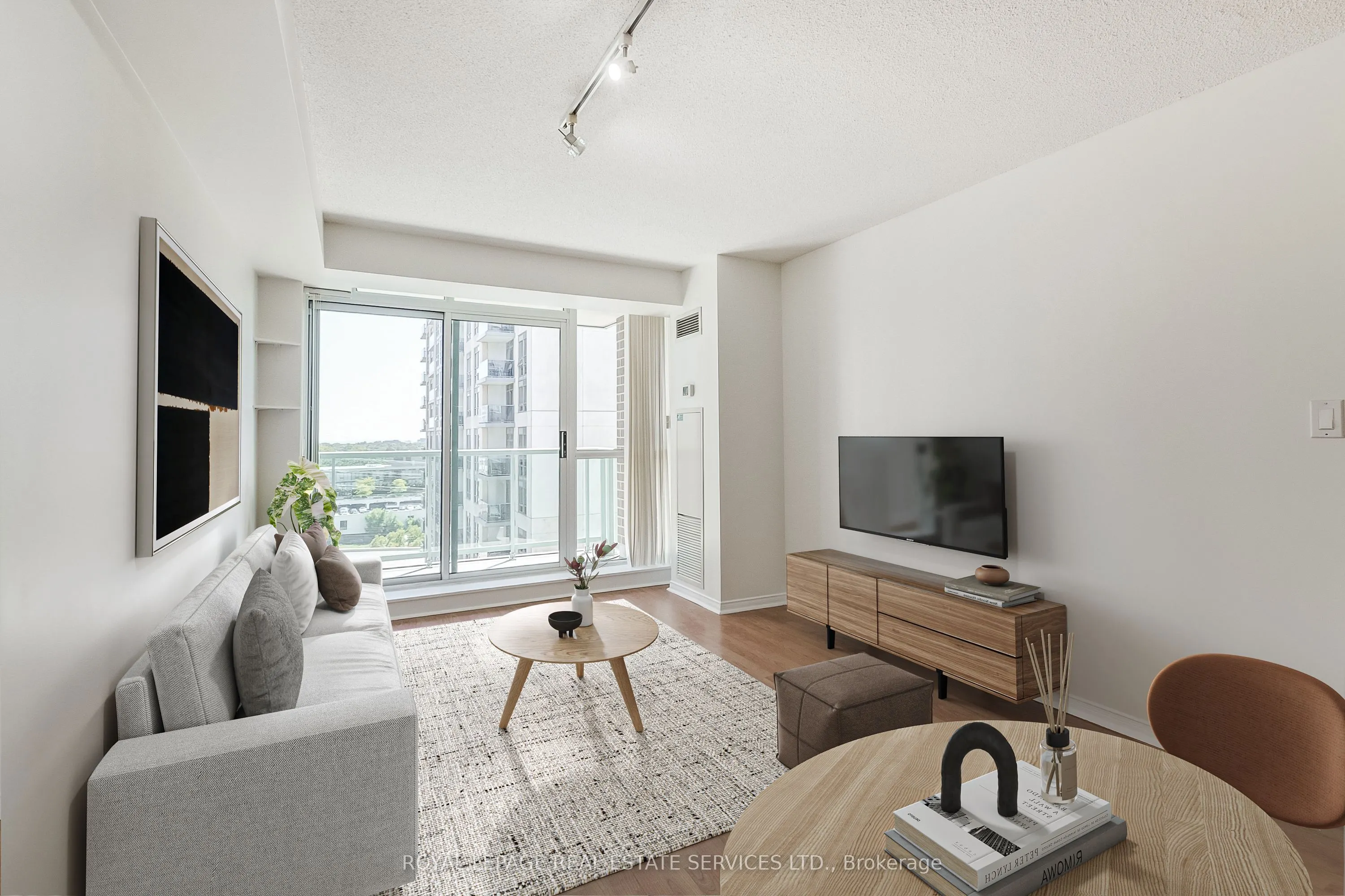 9 Michael Power Place, #1005