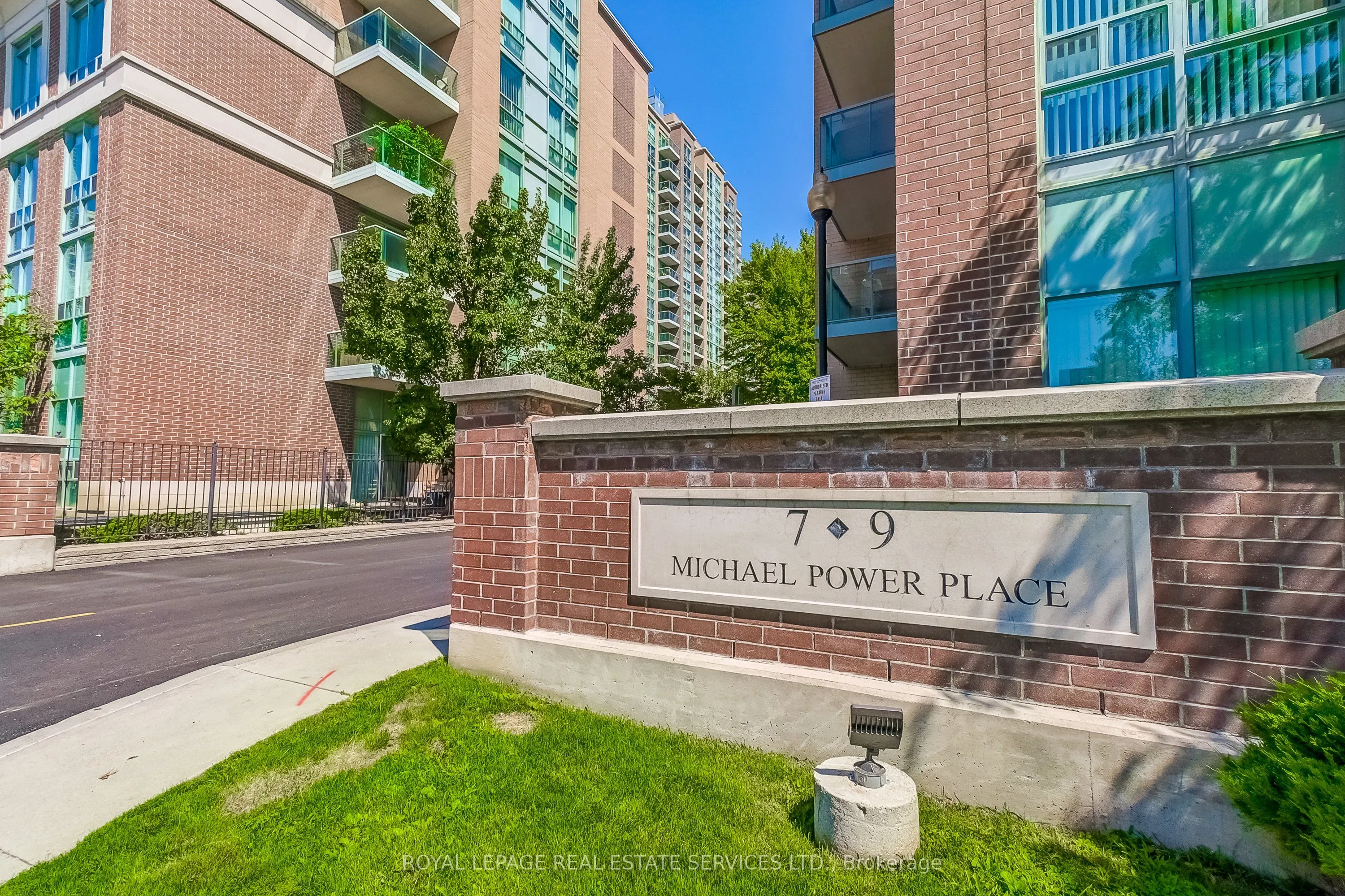 9 Michael Power Place, #1005