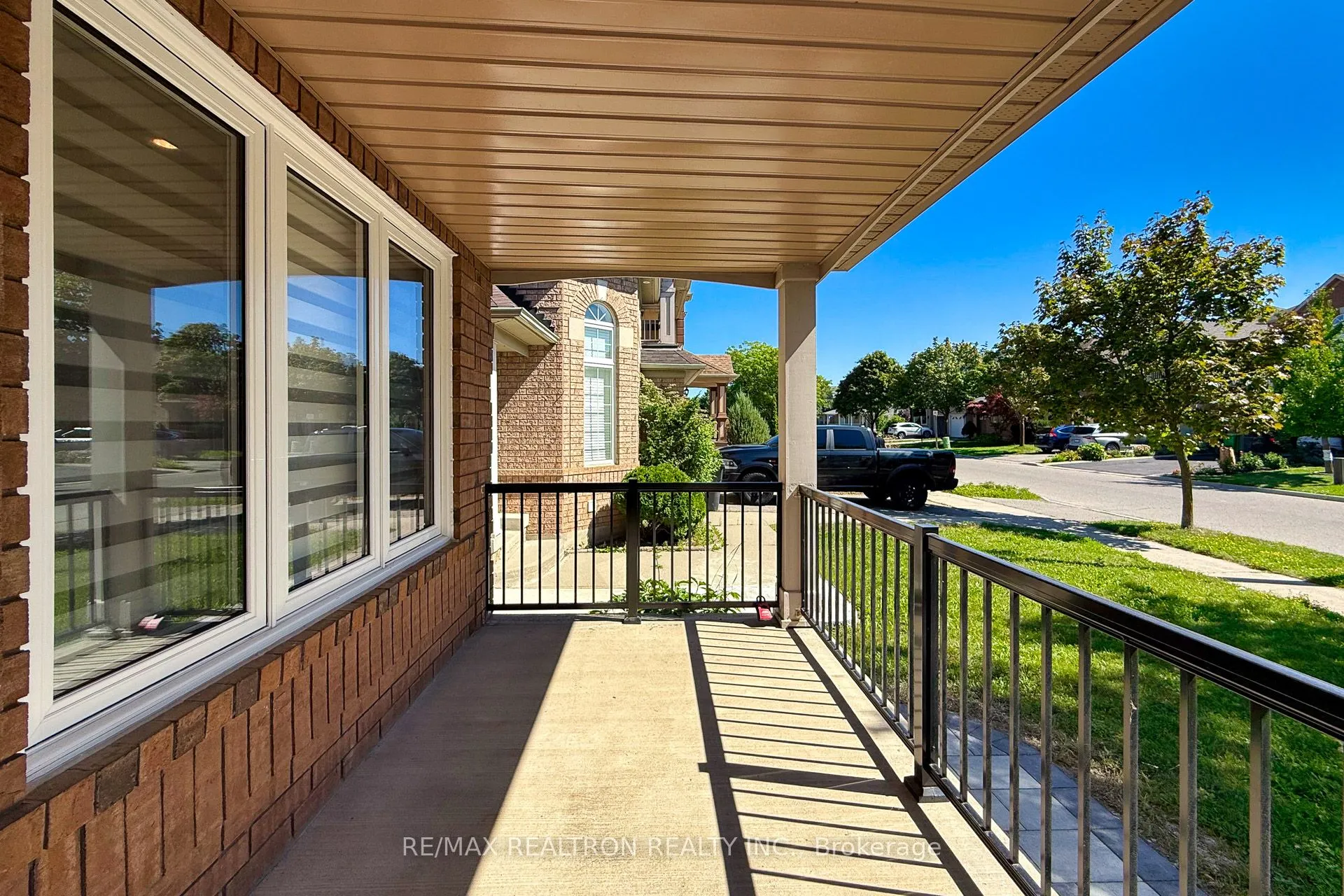 3959 Deepwood Heights