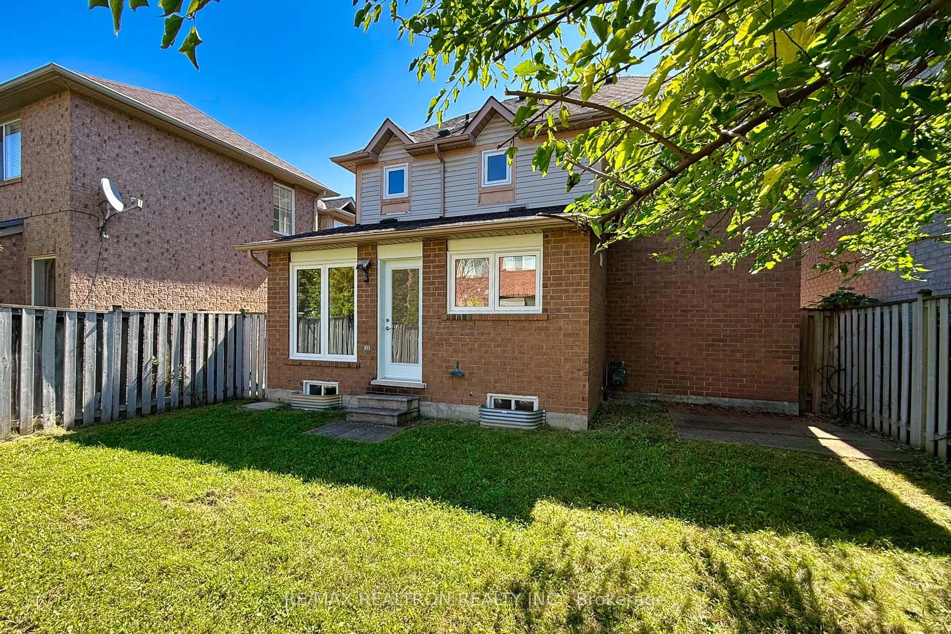 3959 Deepwood Heights