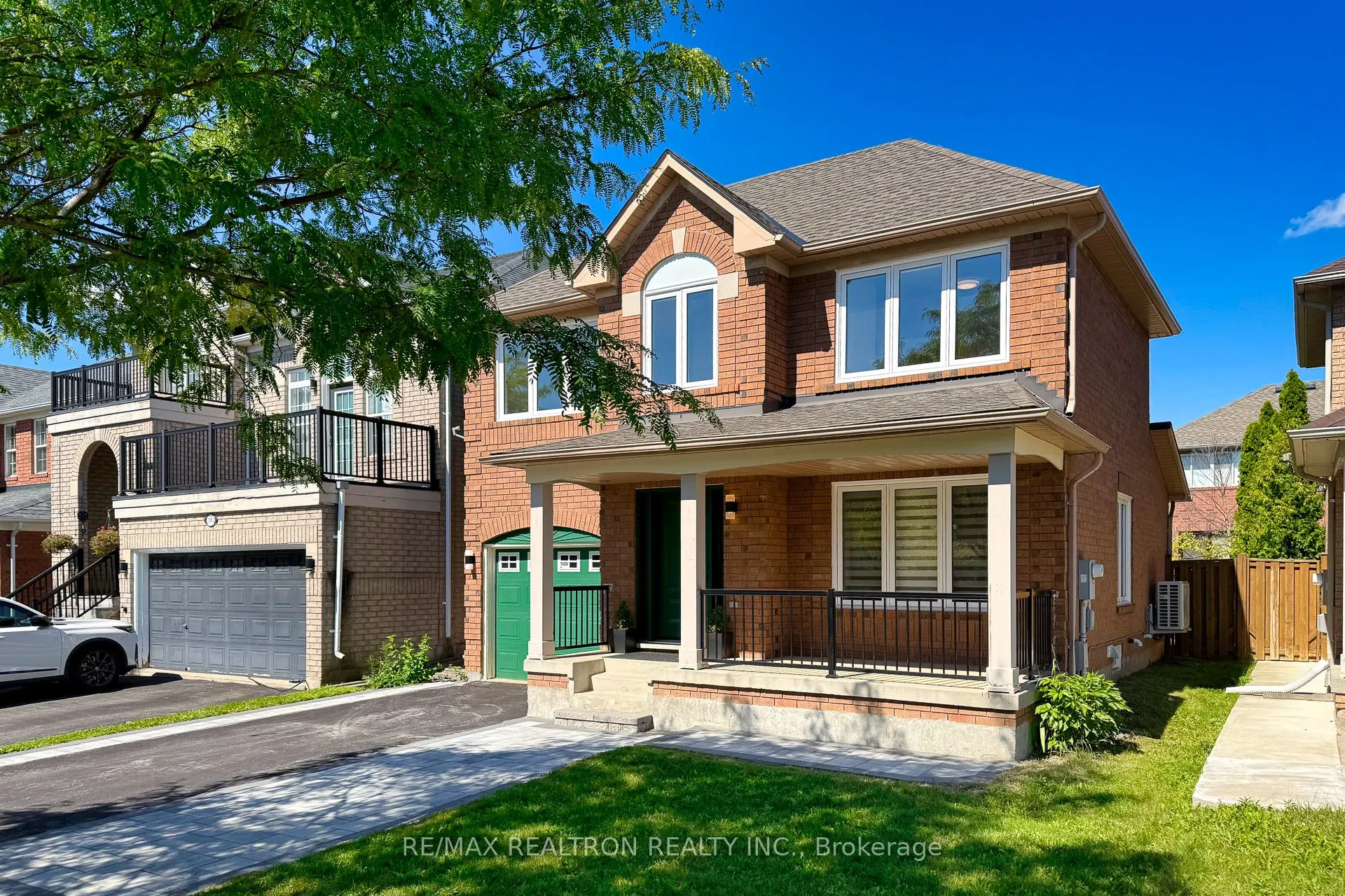 3959 Deepwood Heights