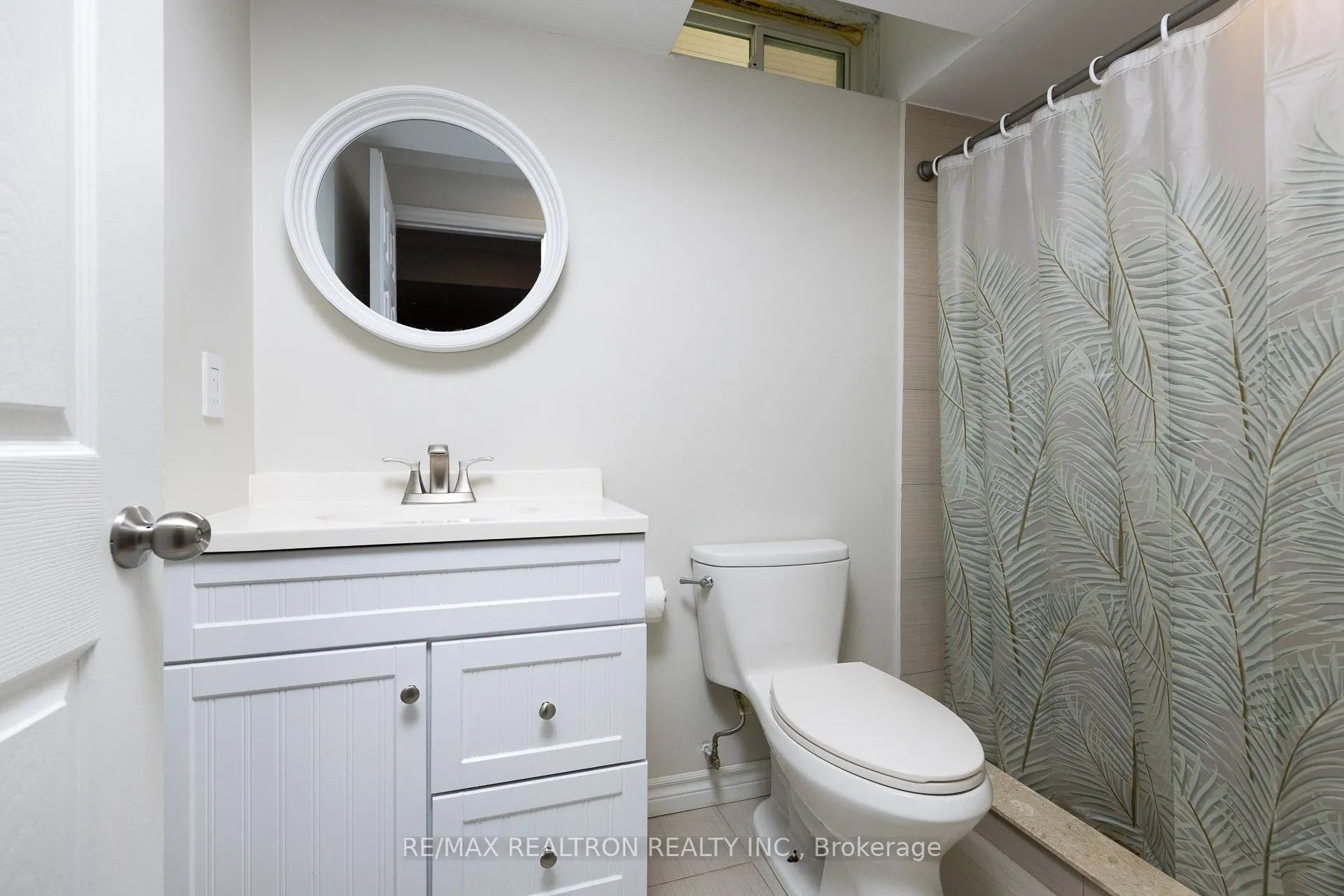 3959 Deepwood Heights