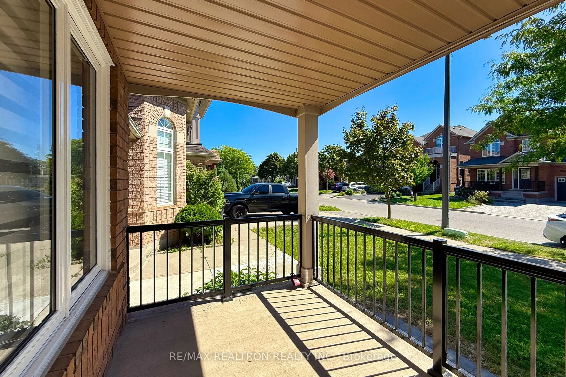 3959 Deepwood Heights