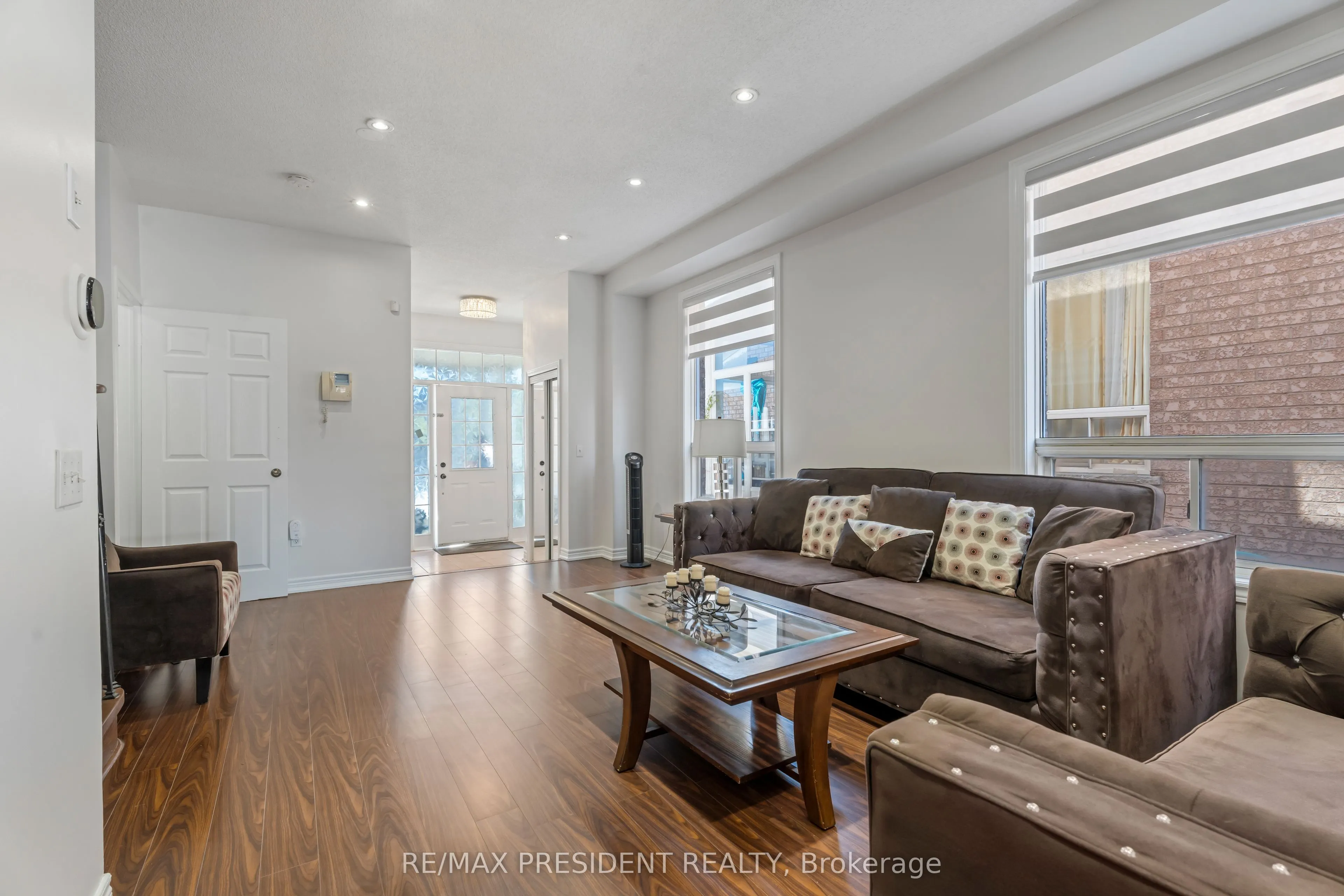 823 Ledbury Crescent