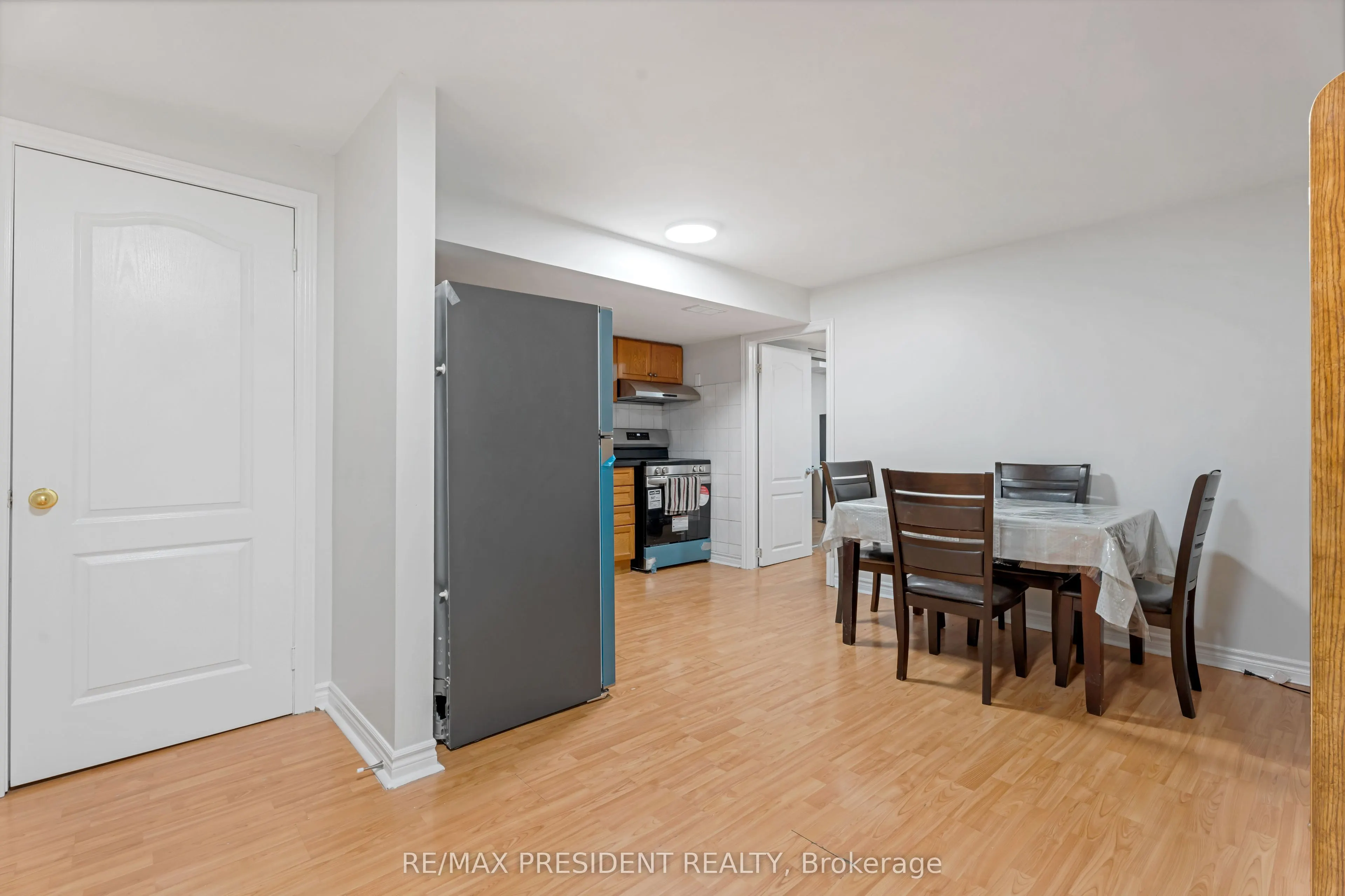 823 Ledbury Crescent