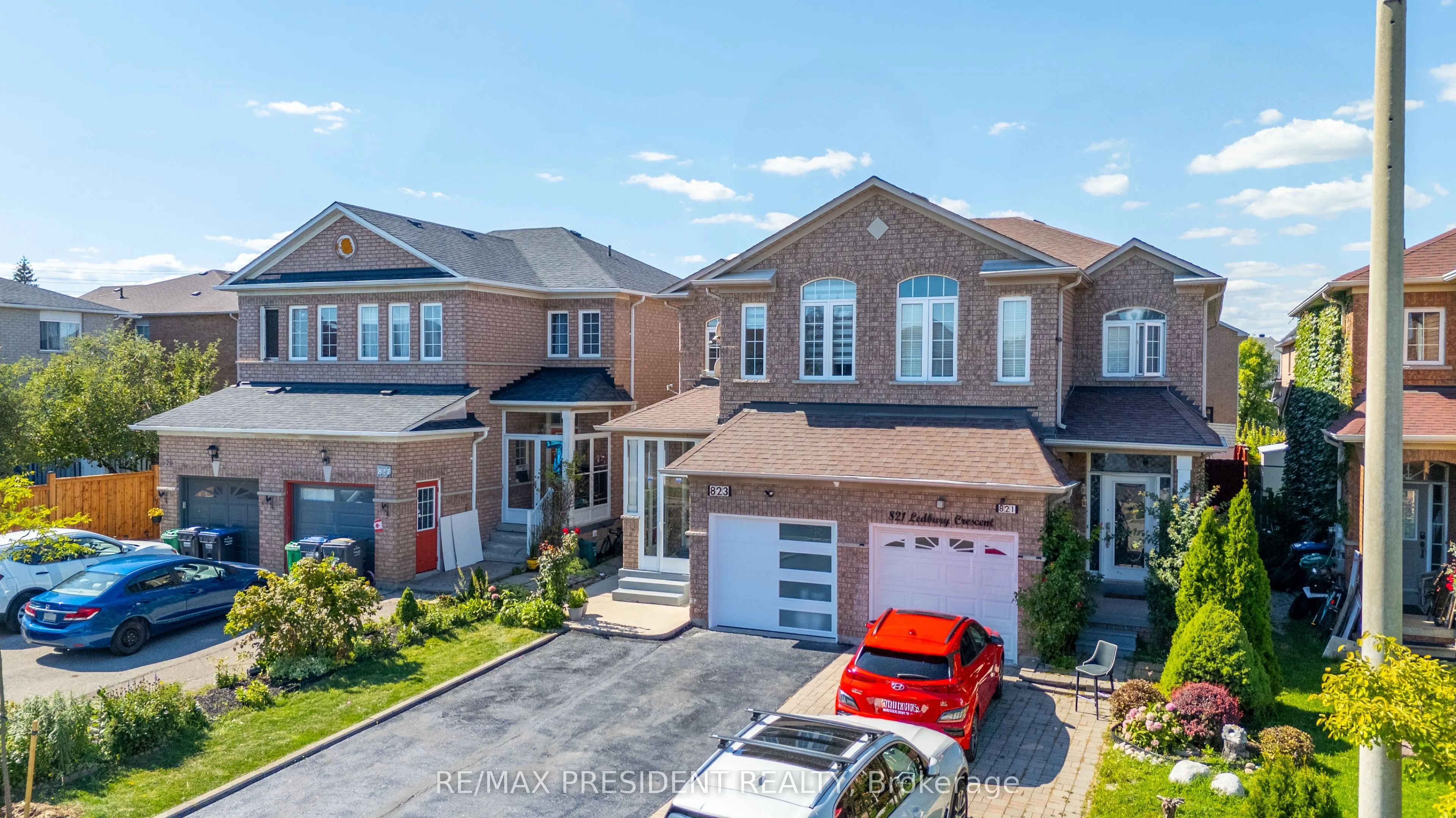 823 Ledbury Crescent