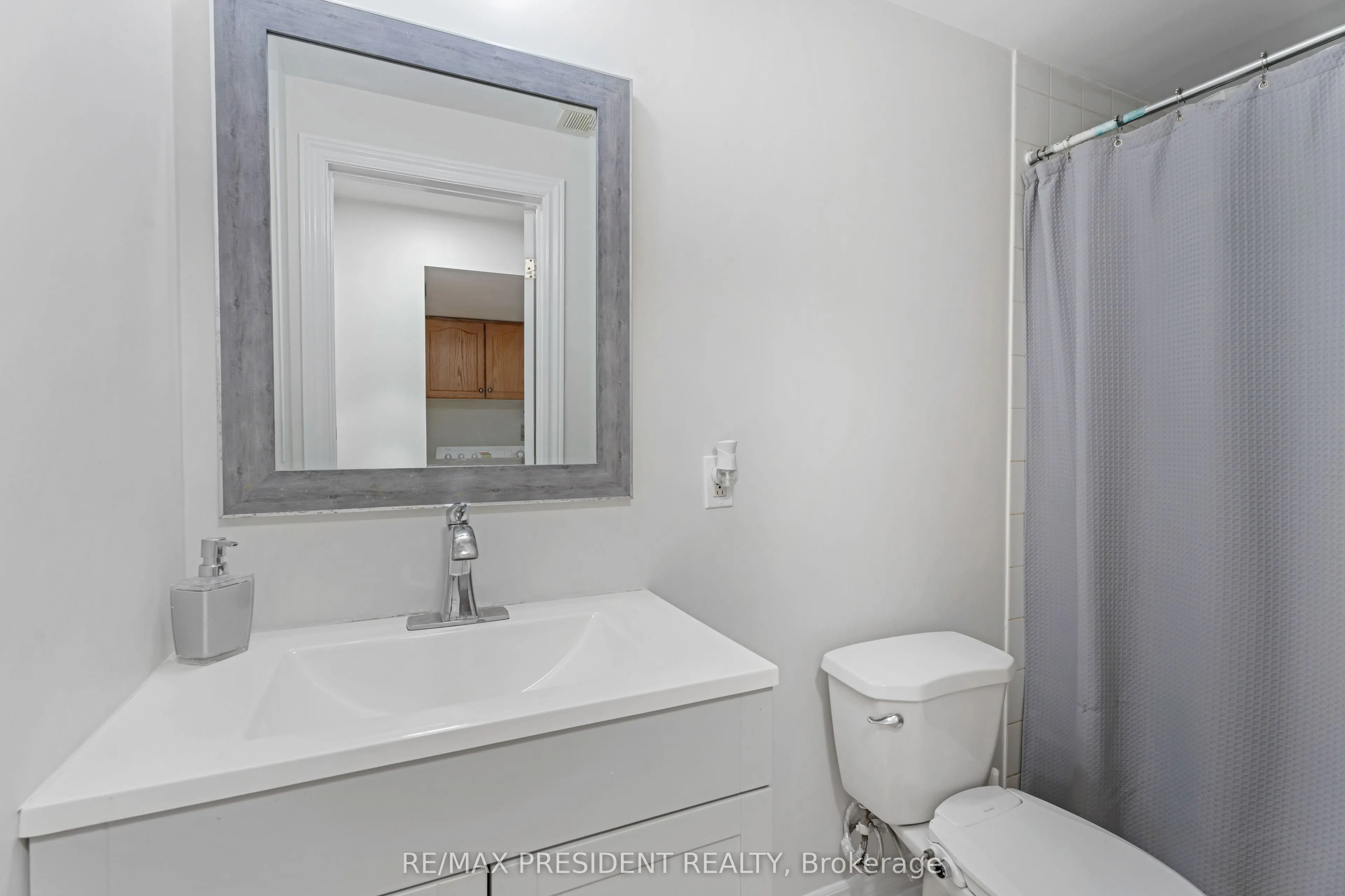 823 Ledbury Crescent