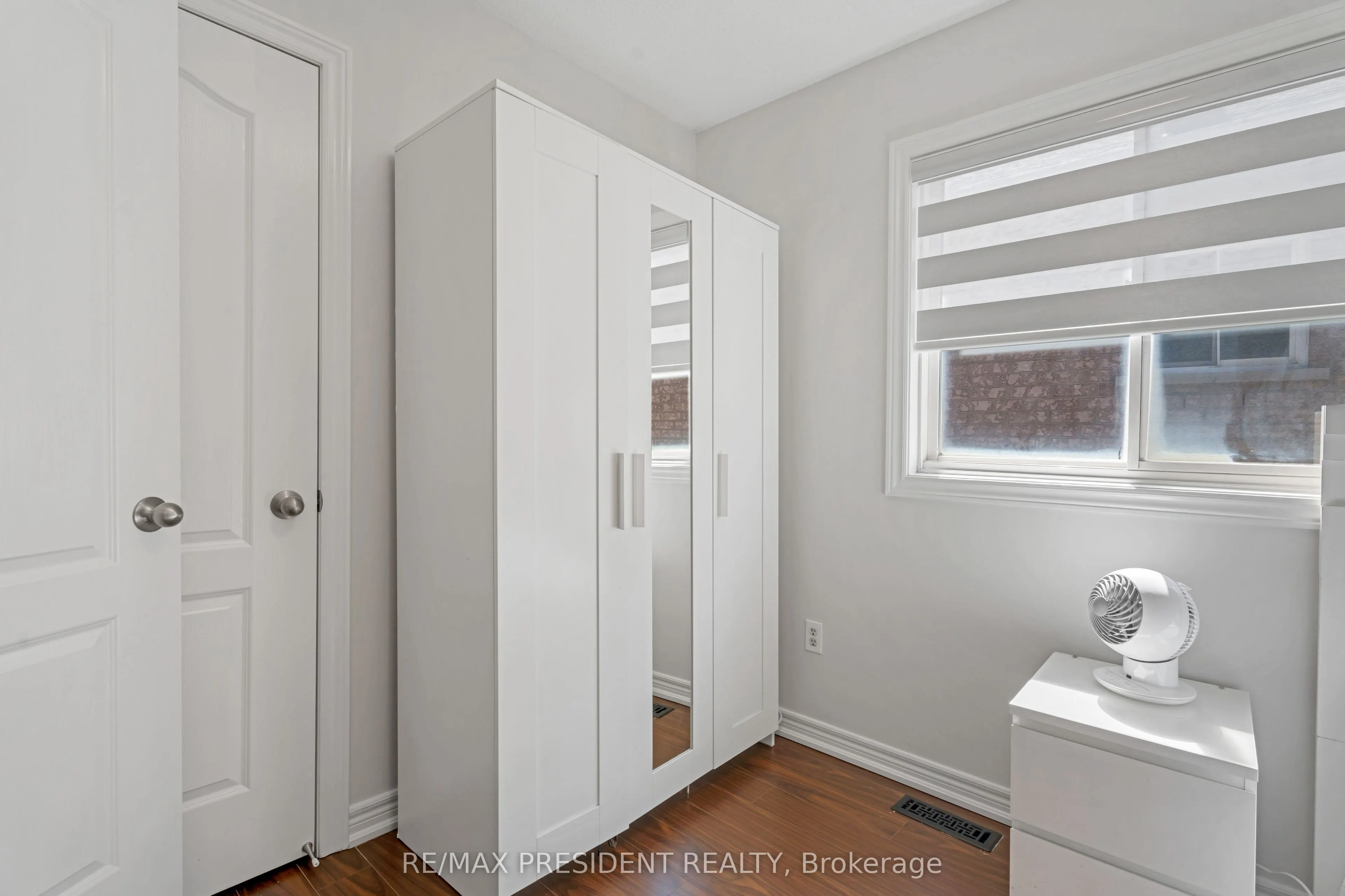 823 Ledbury Crescent