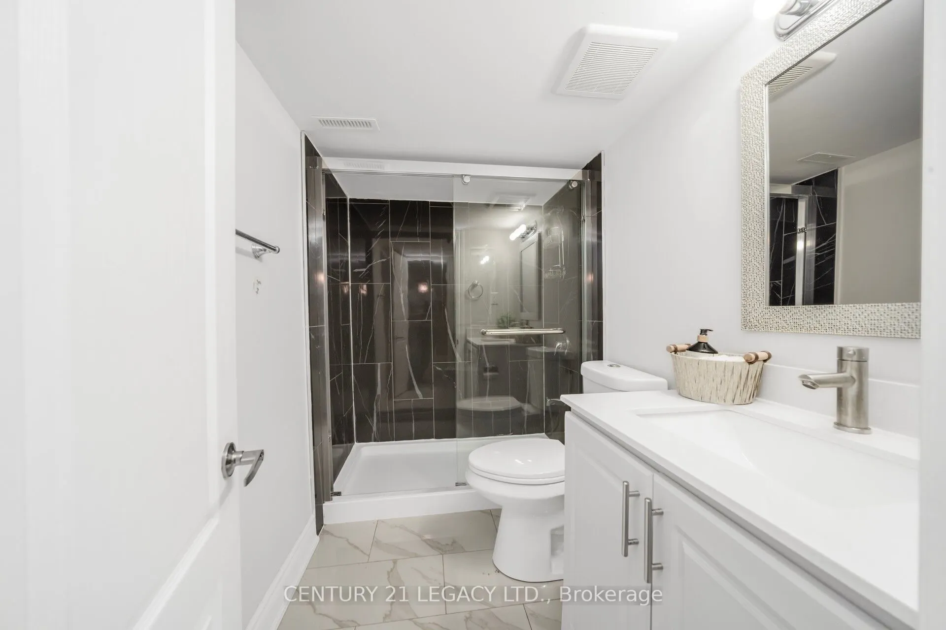 28 Sunnybrook Crescent