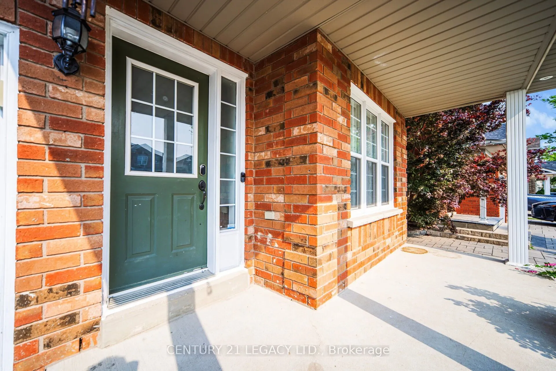 28 Sunnybrook Crescent