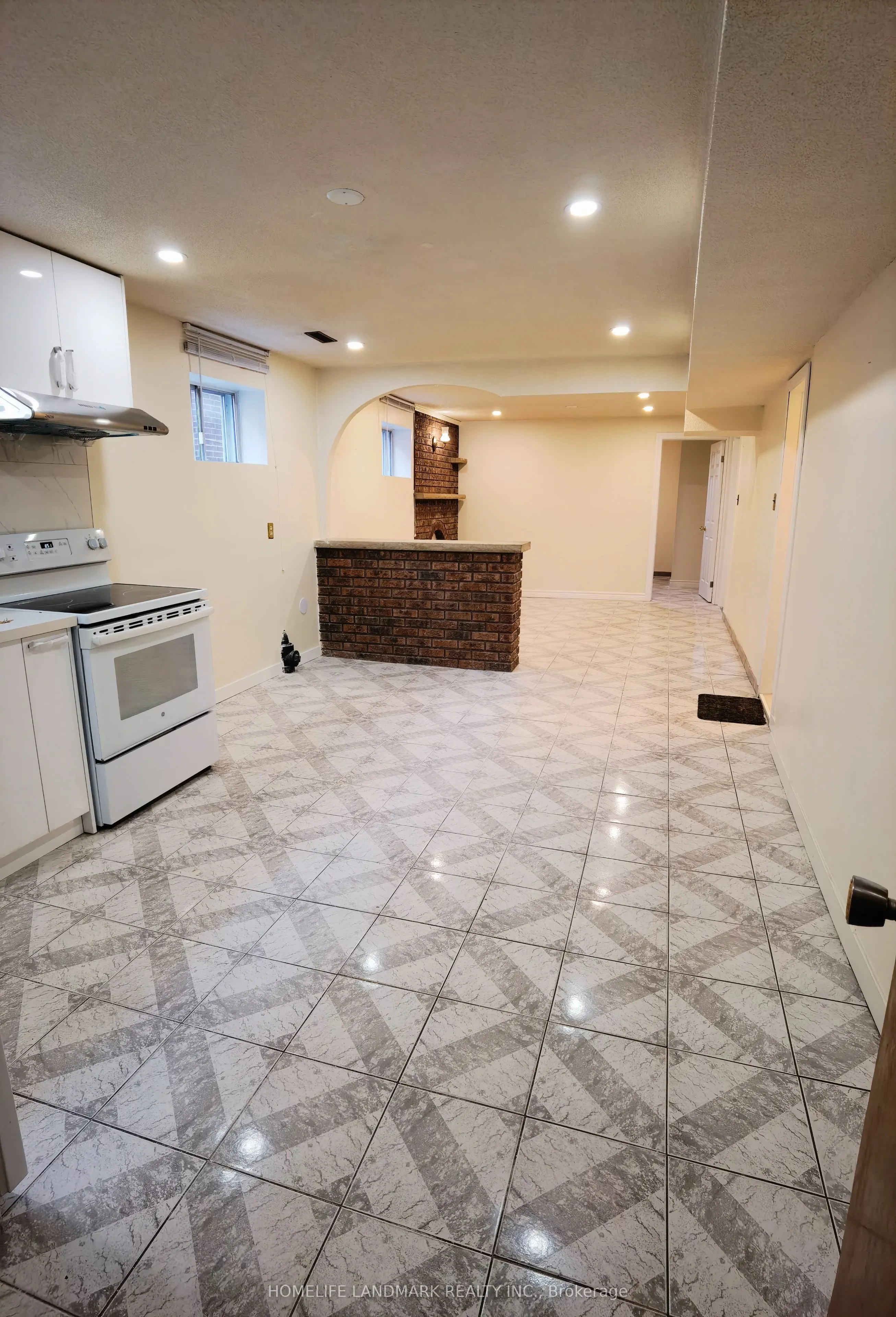 2428 Cashmere Avenue, #Lower