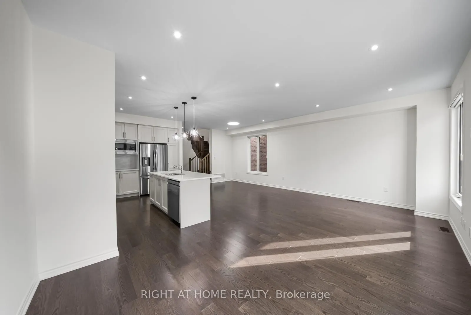 471 Bergamot Avenue