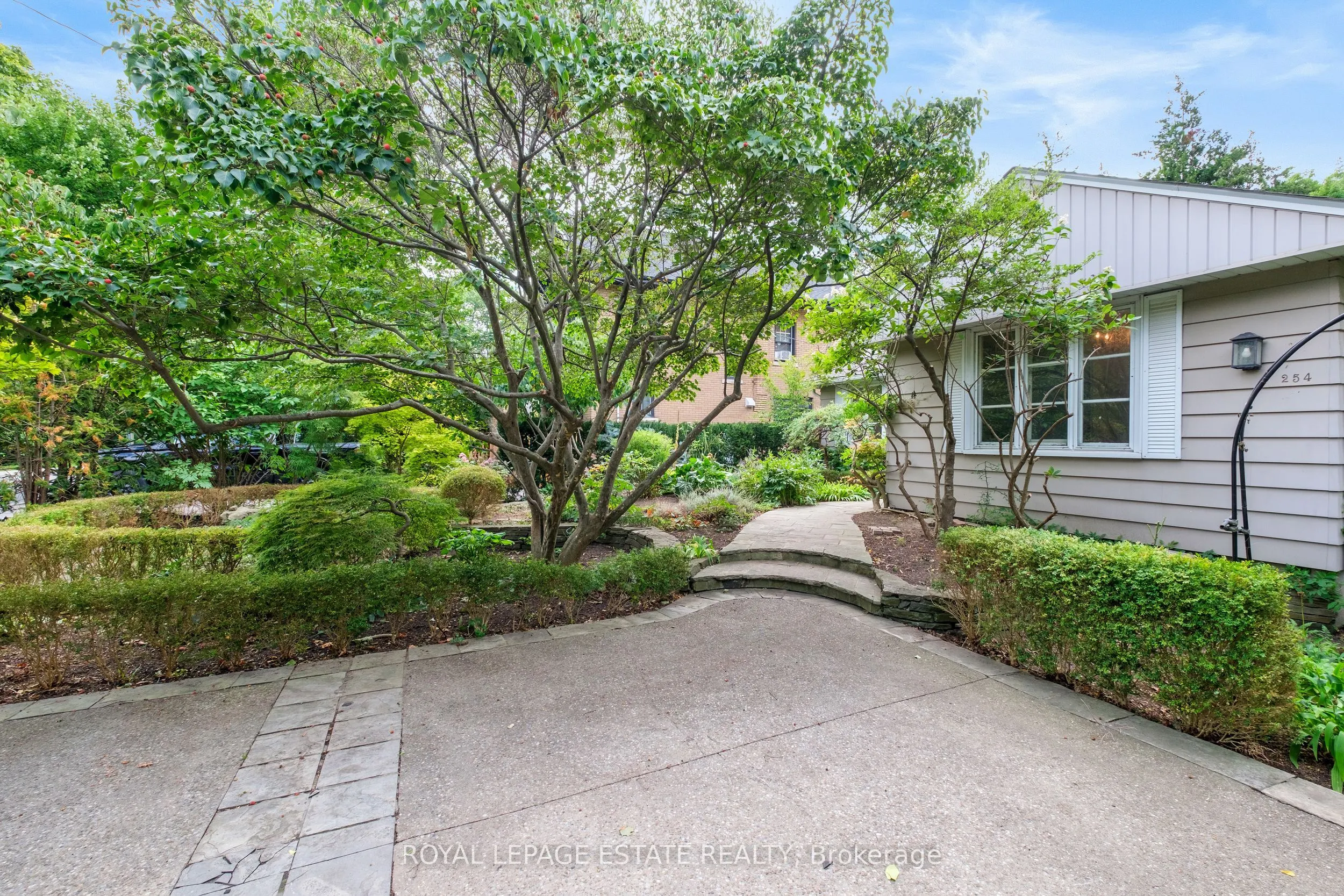 254 Reynolds Street