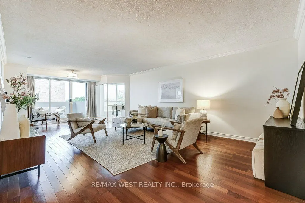 1237 North Shore Boulevard E, #707