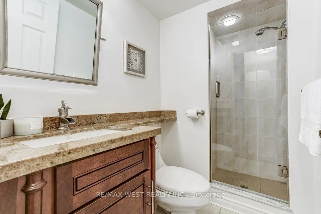 1237 North Shore Boulevard E, #707