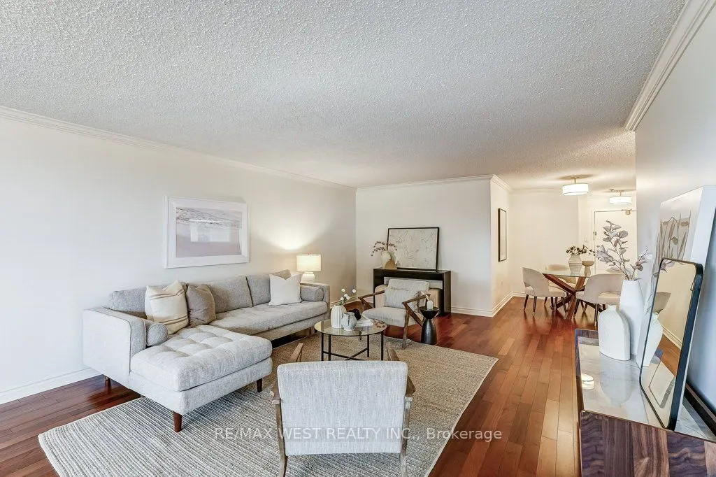 1237 North Shore Boulevard E, #707