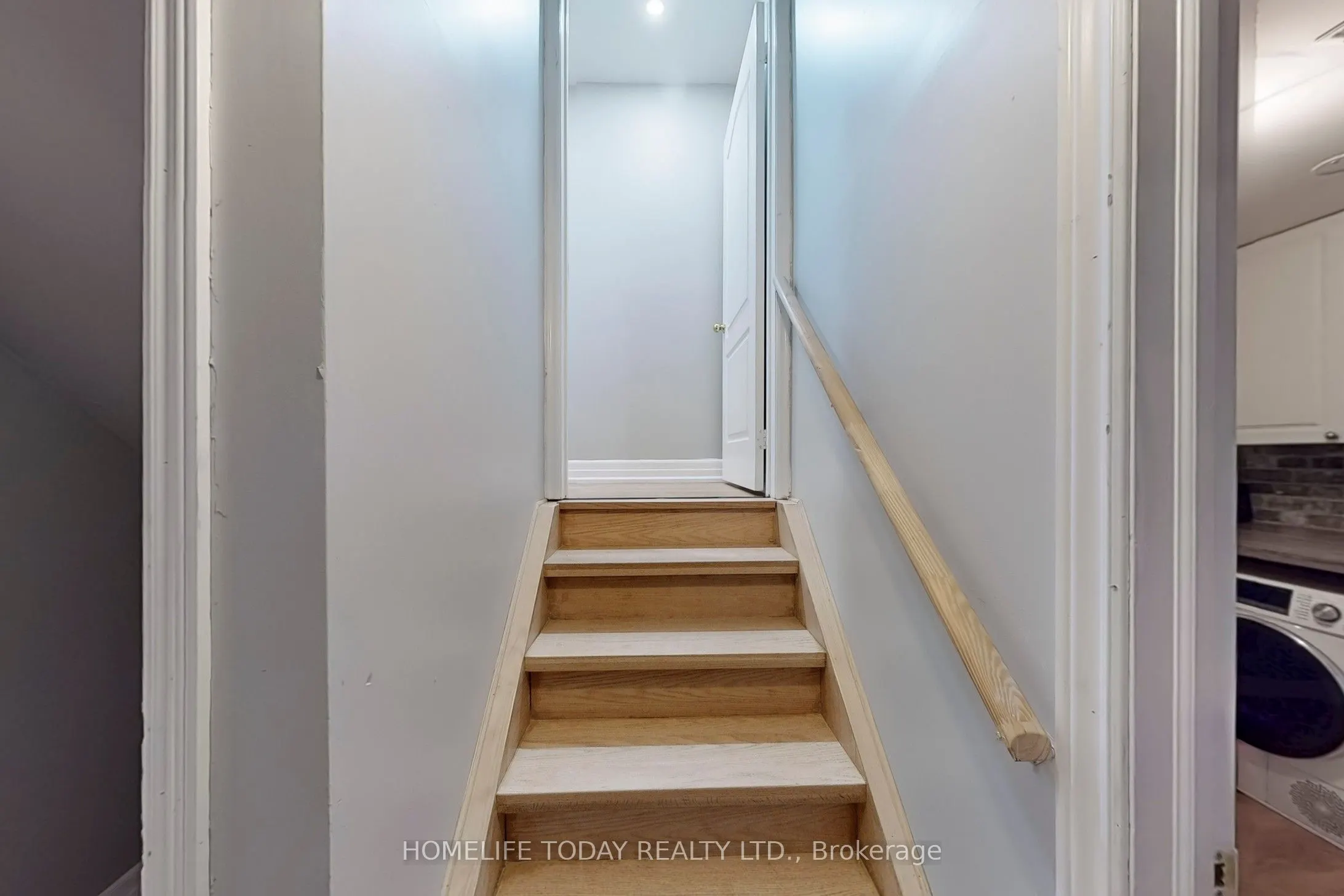 7 Colbeck Crescent