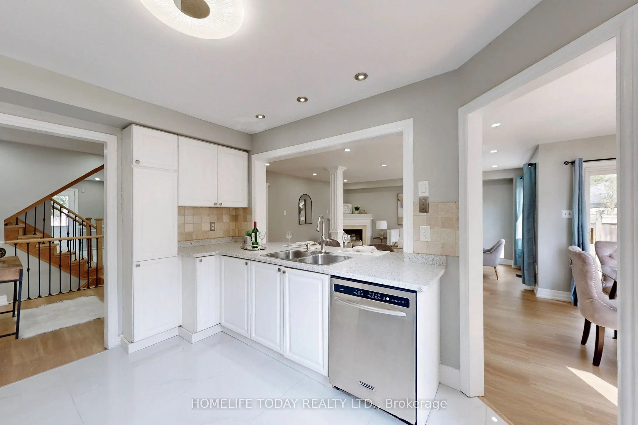 7 Colbeck Crescent