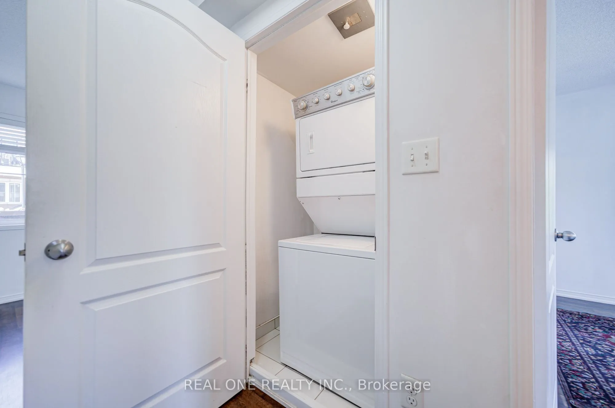 2480 Post Road, #29