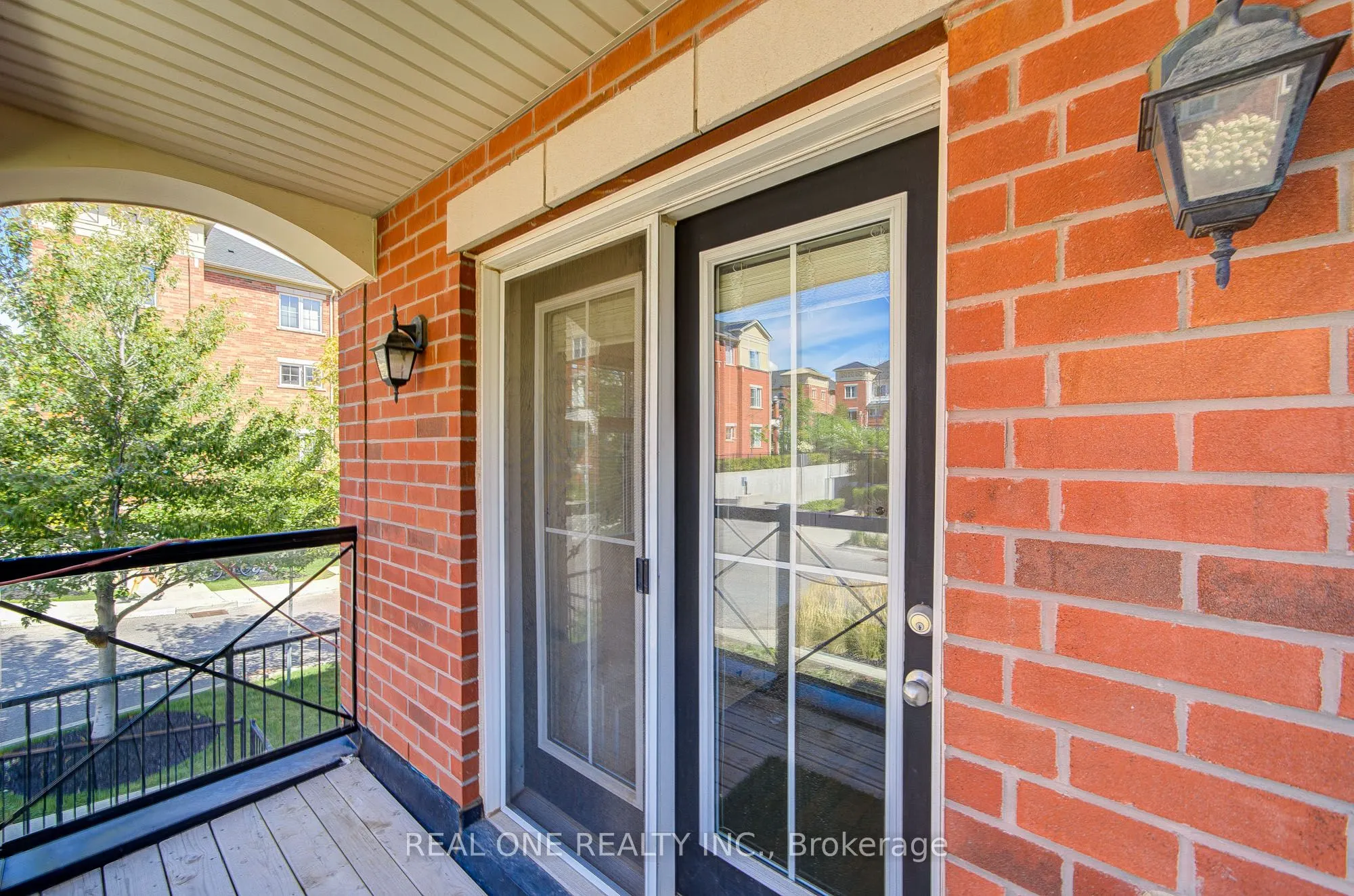 2480 Post Road, #29
