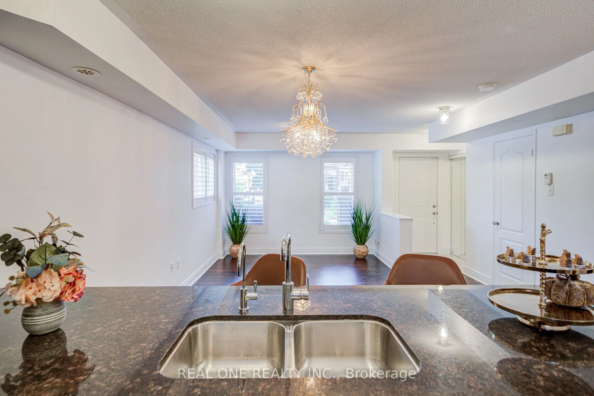 2480 Post Road, #29
