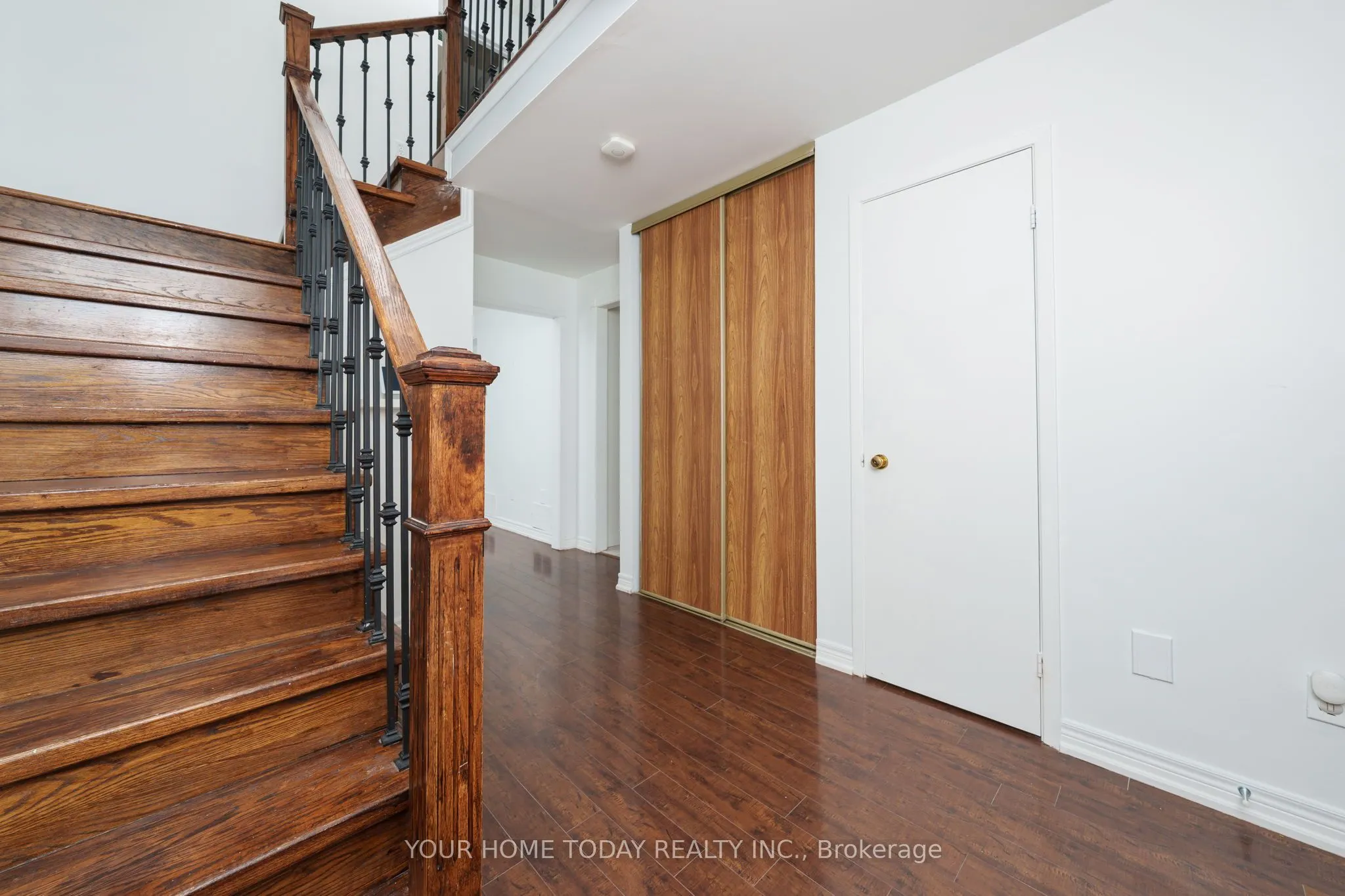 18 Alabaster Drive