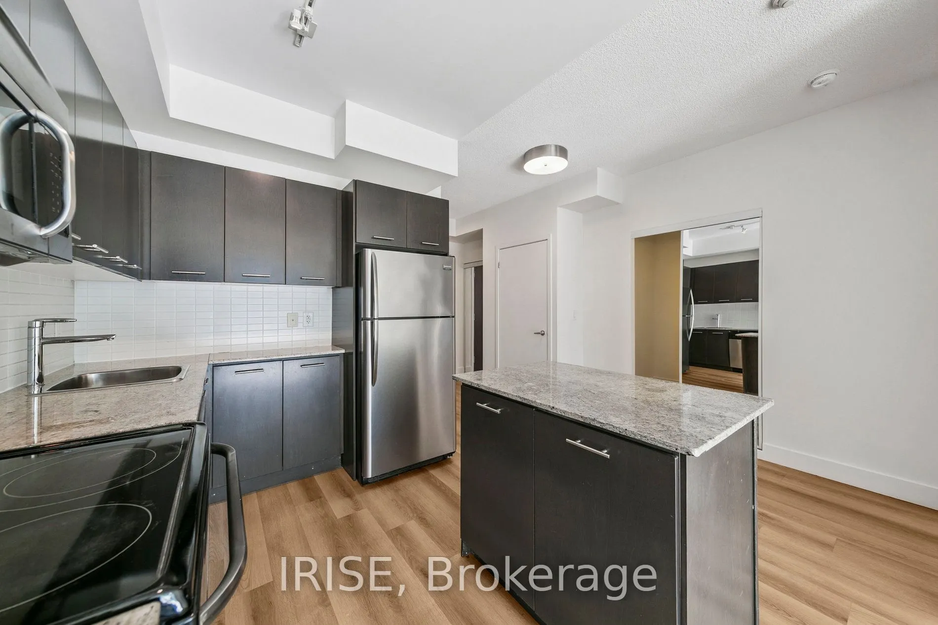 360 Square One Drive, #2103