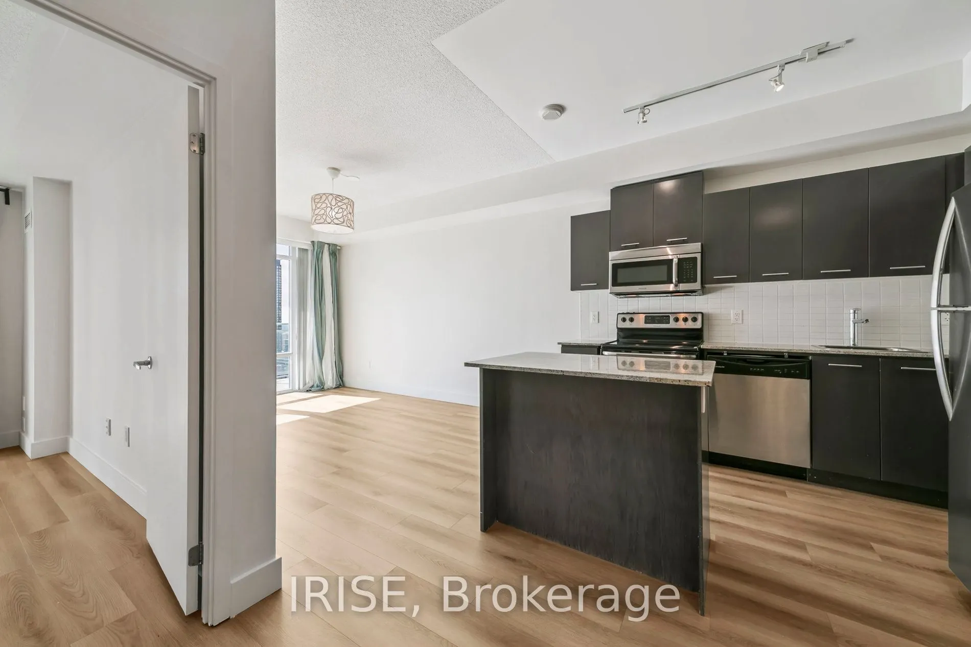 360 Square One Drive, #2103