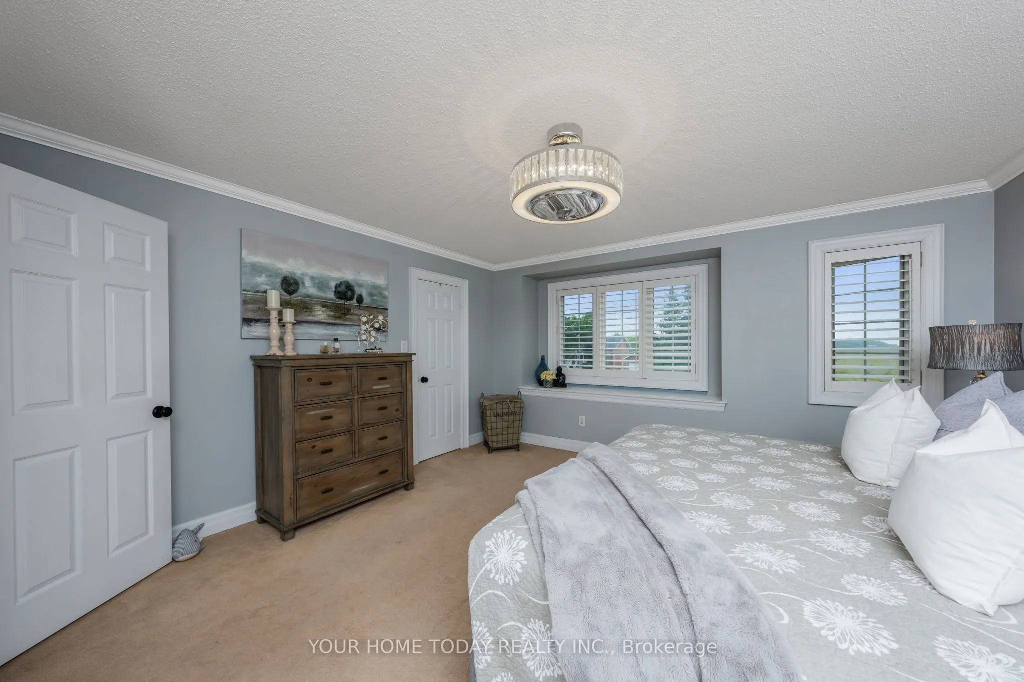 20 Chetholme Place