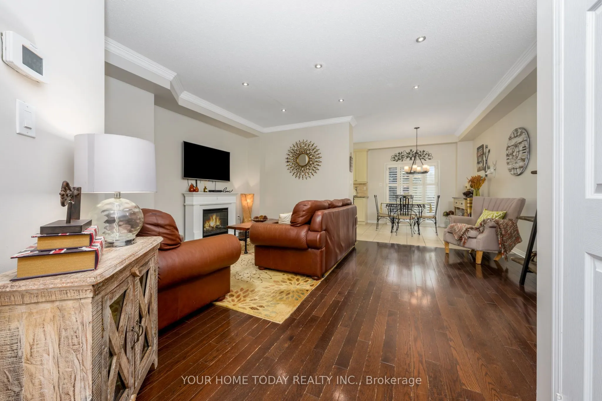 20 Chetholme Place