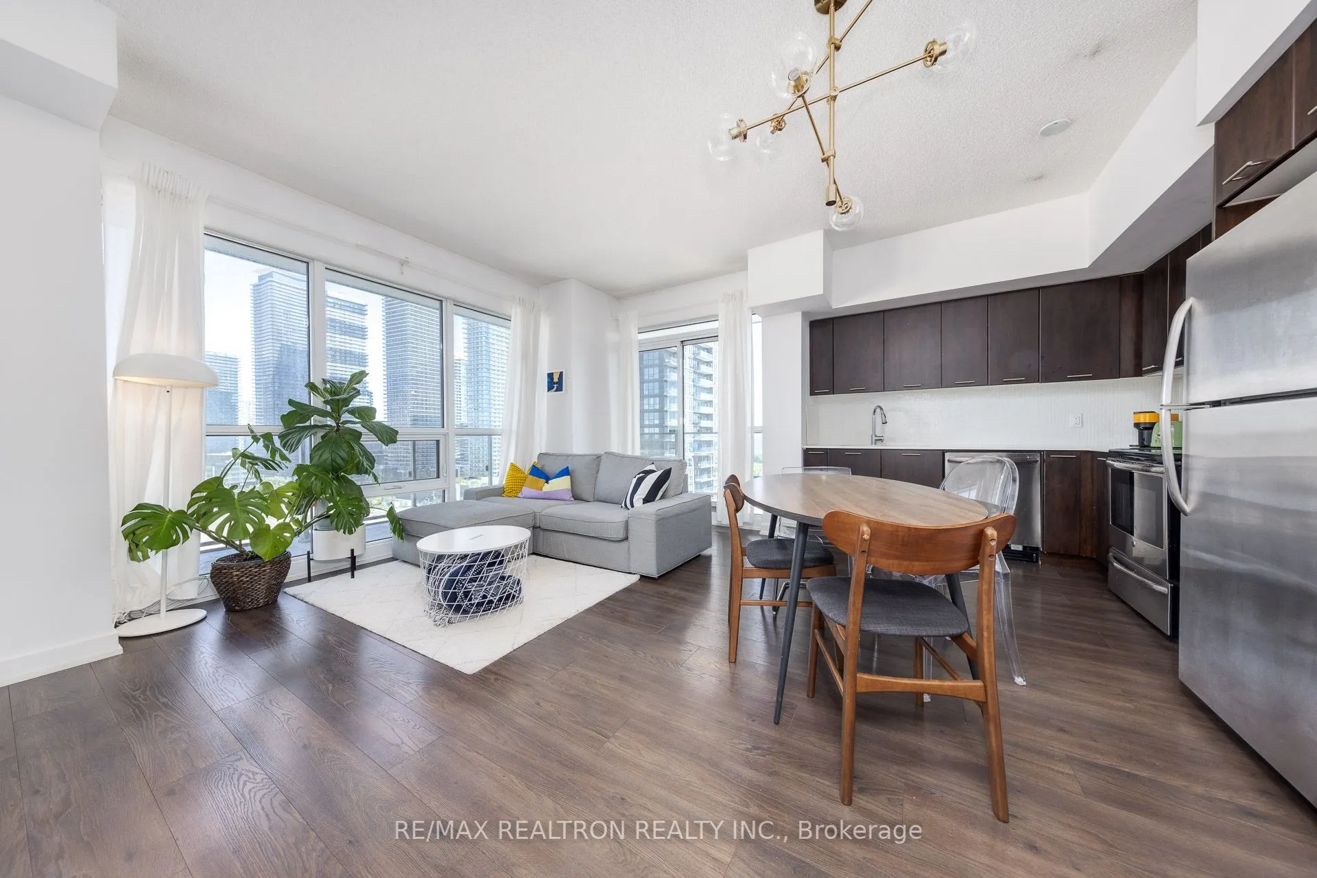 2220 Lakeshore Boulevard W, #1607