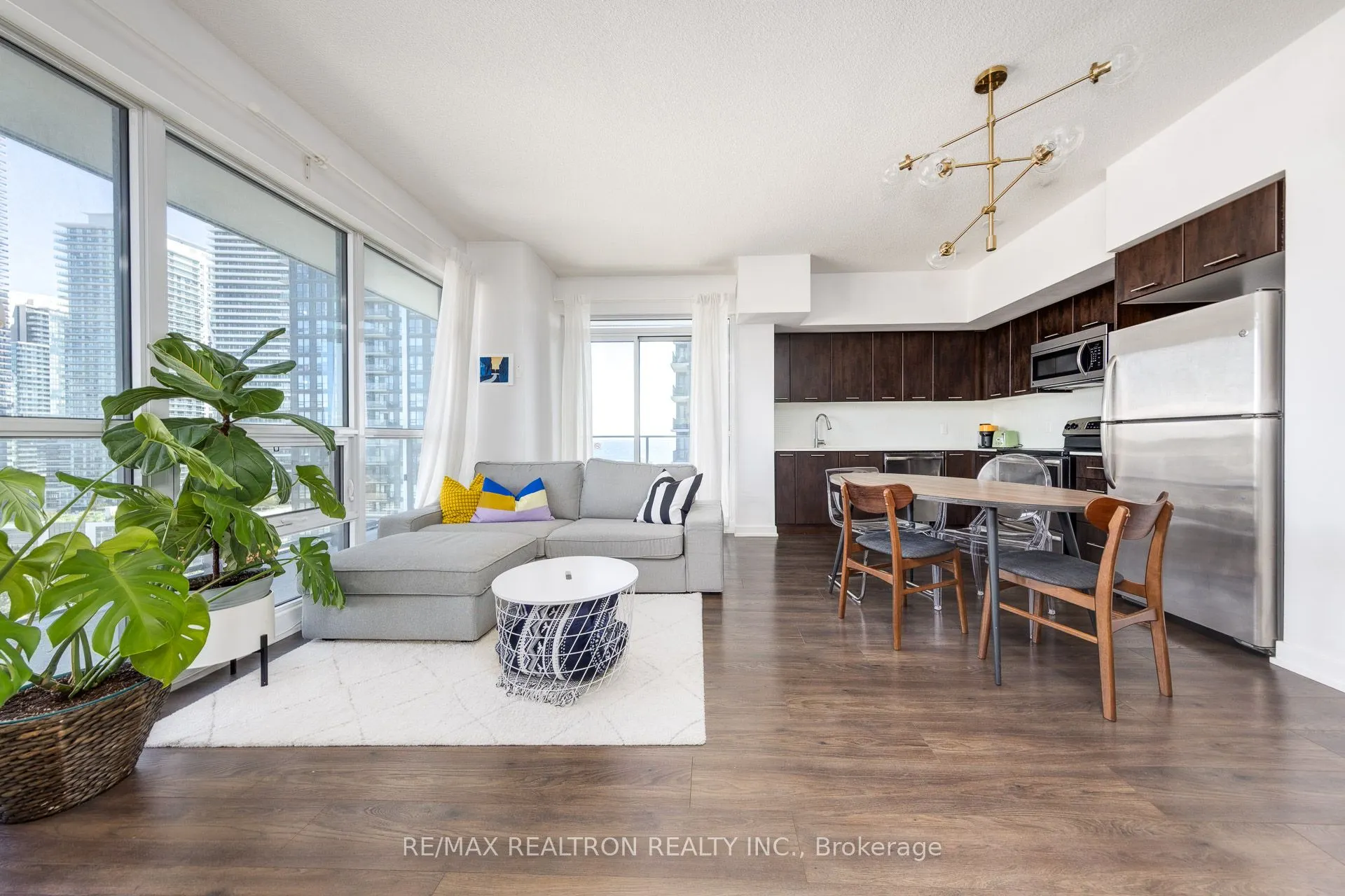 2220 Lakeshore Boulevard W, #1607