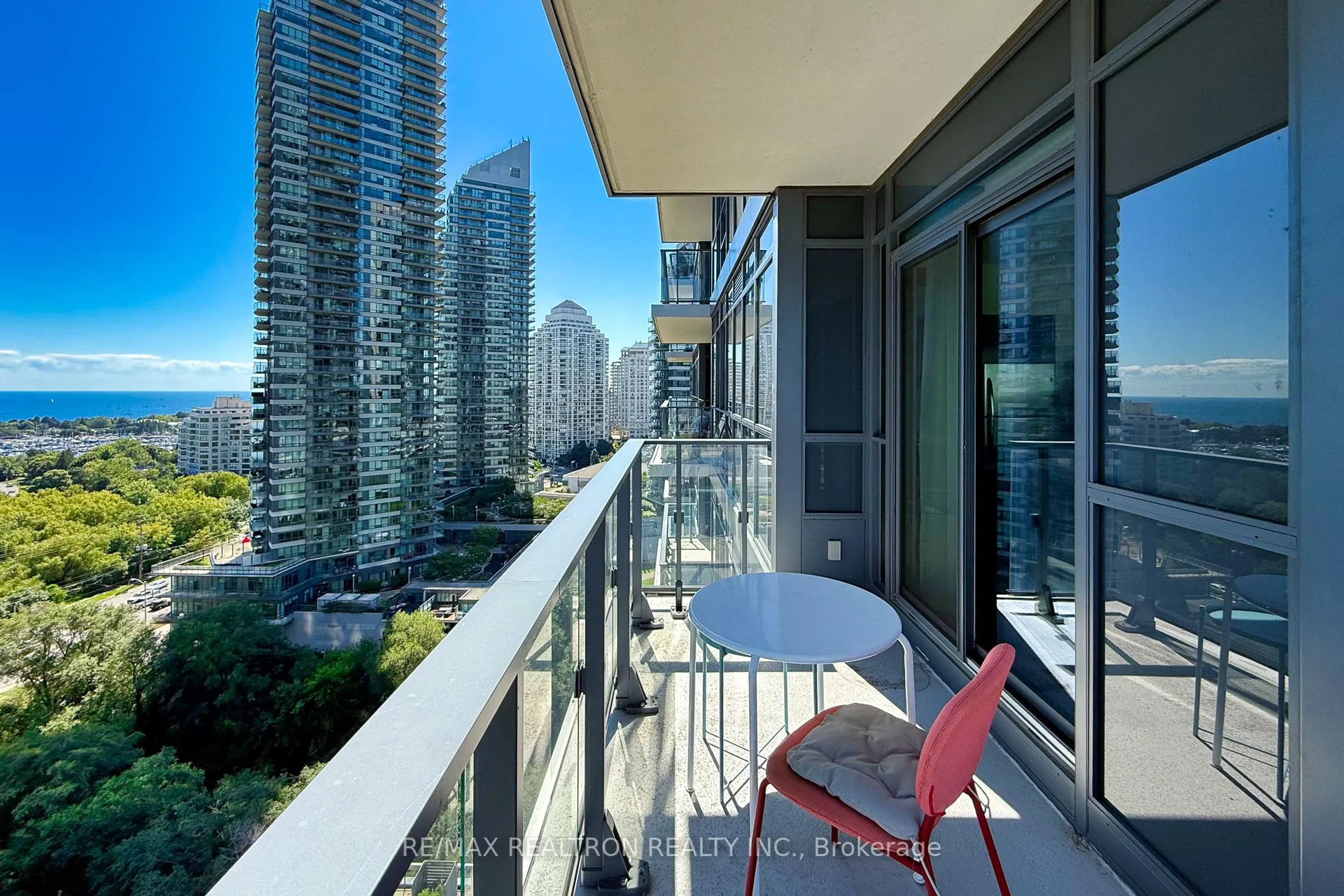 2220 Lakeshore Boulevard W, #1607