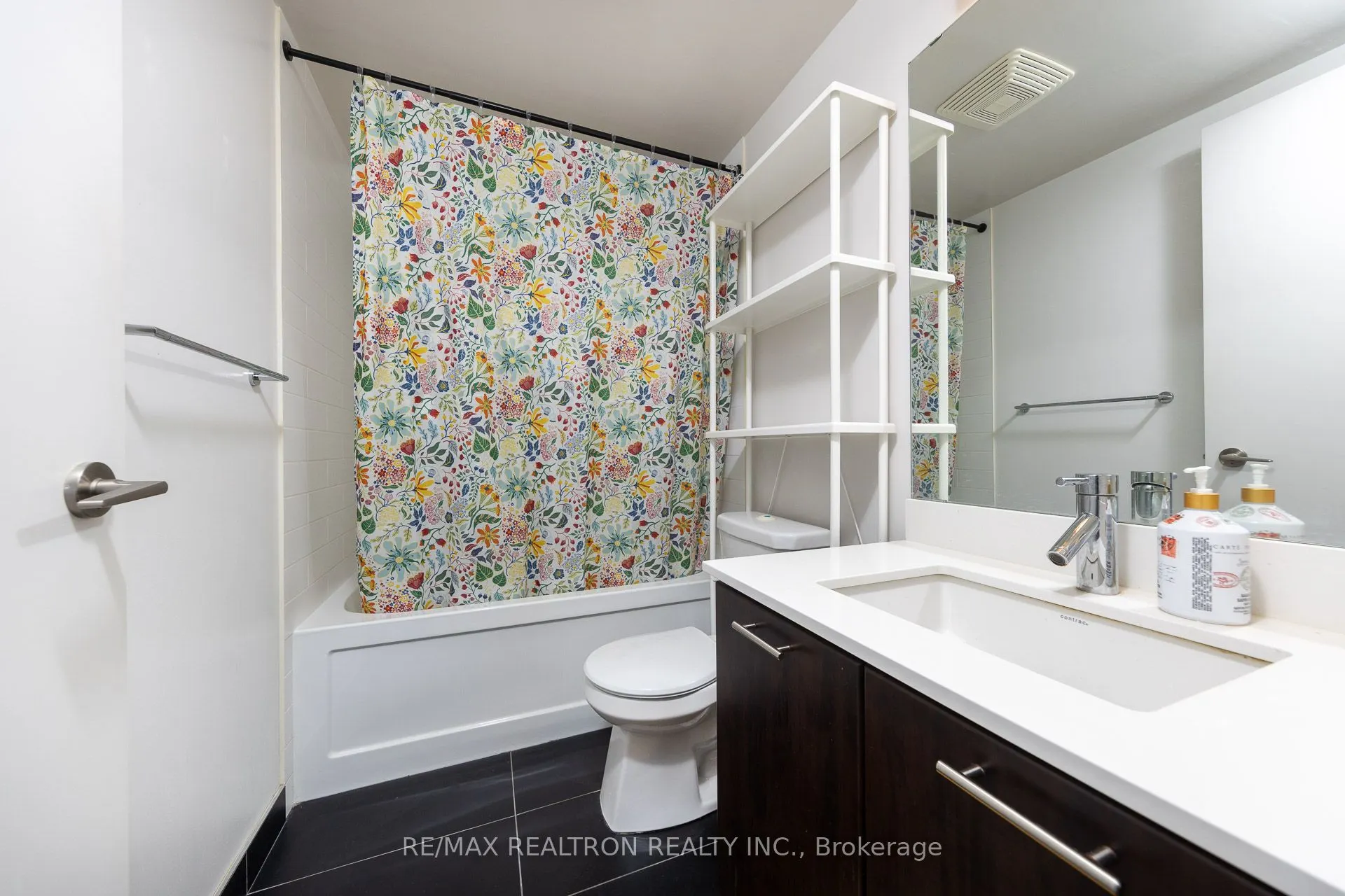 2220 Lakeshore Boulevard W, #1607