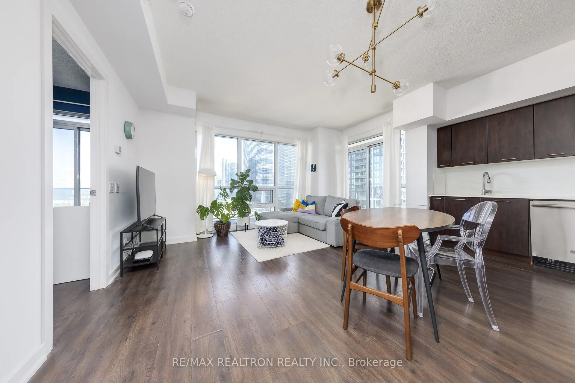 2220 Lakeshore Boulevard W, #1607