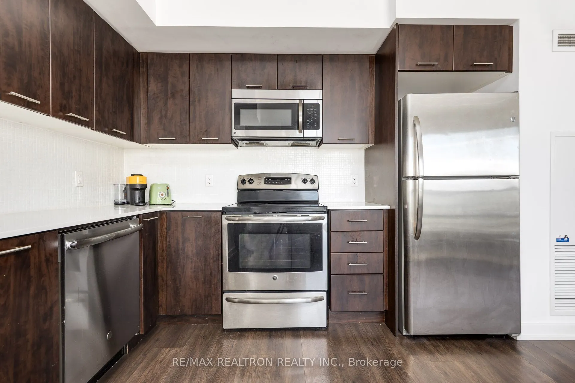 2220 Lakeshore Boulevard W, #1607