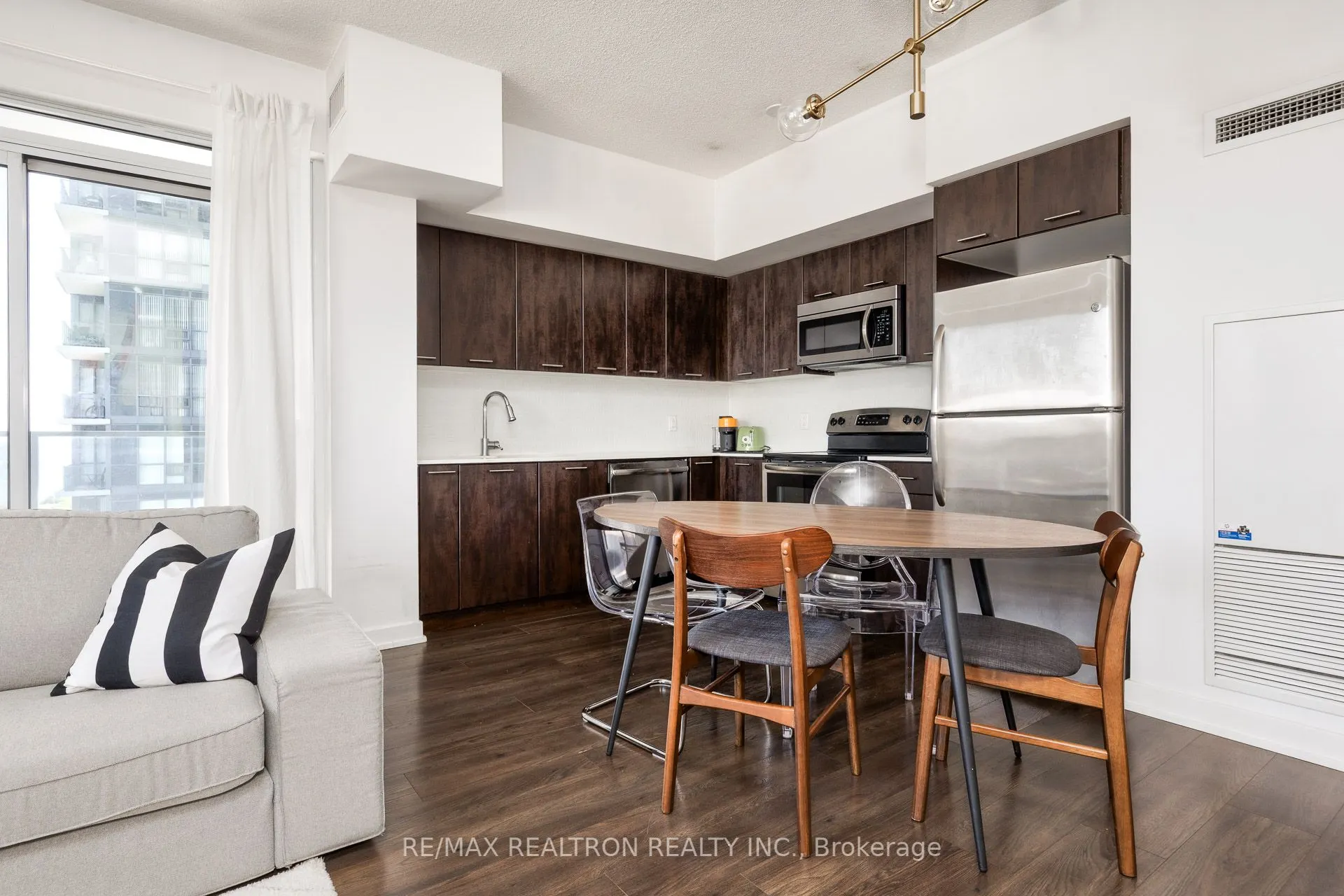 2220 Lakeshore Boulevard W, #1607