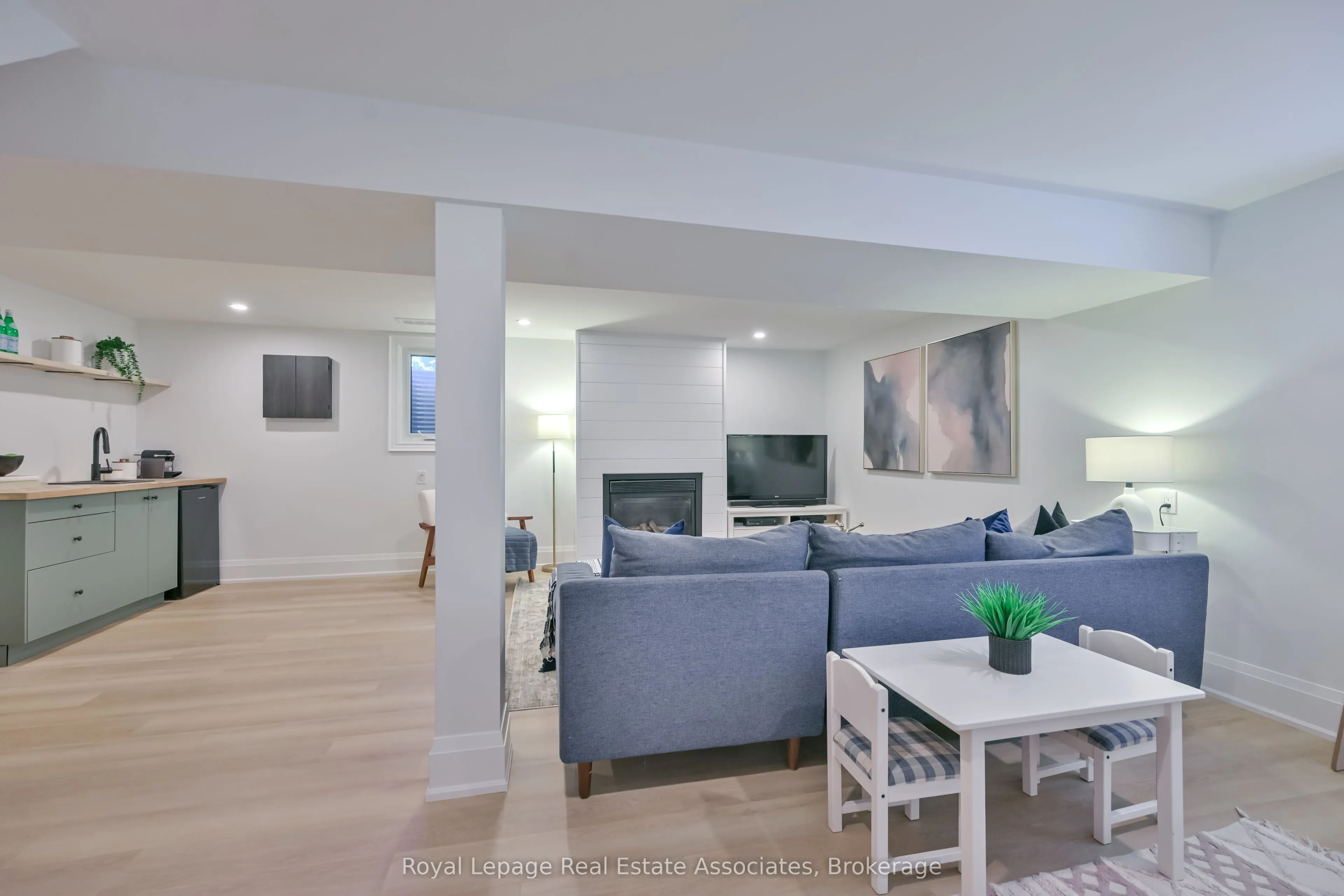 3116 Harris Crescent