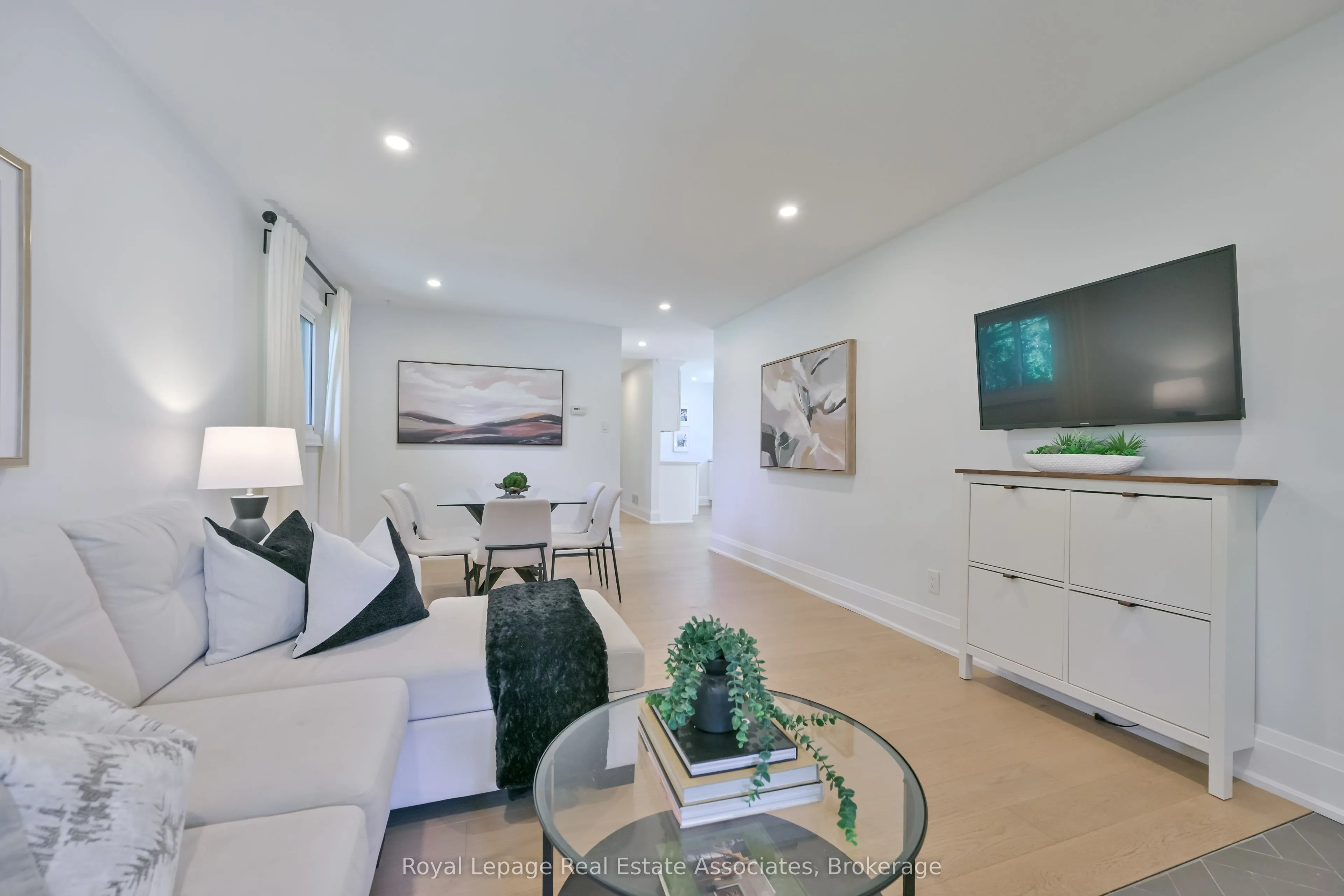 3116 Harris Crescent