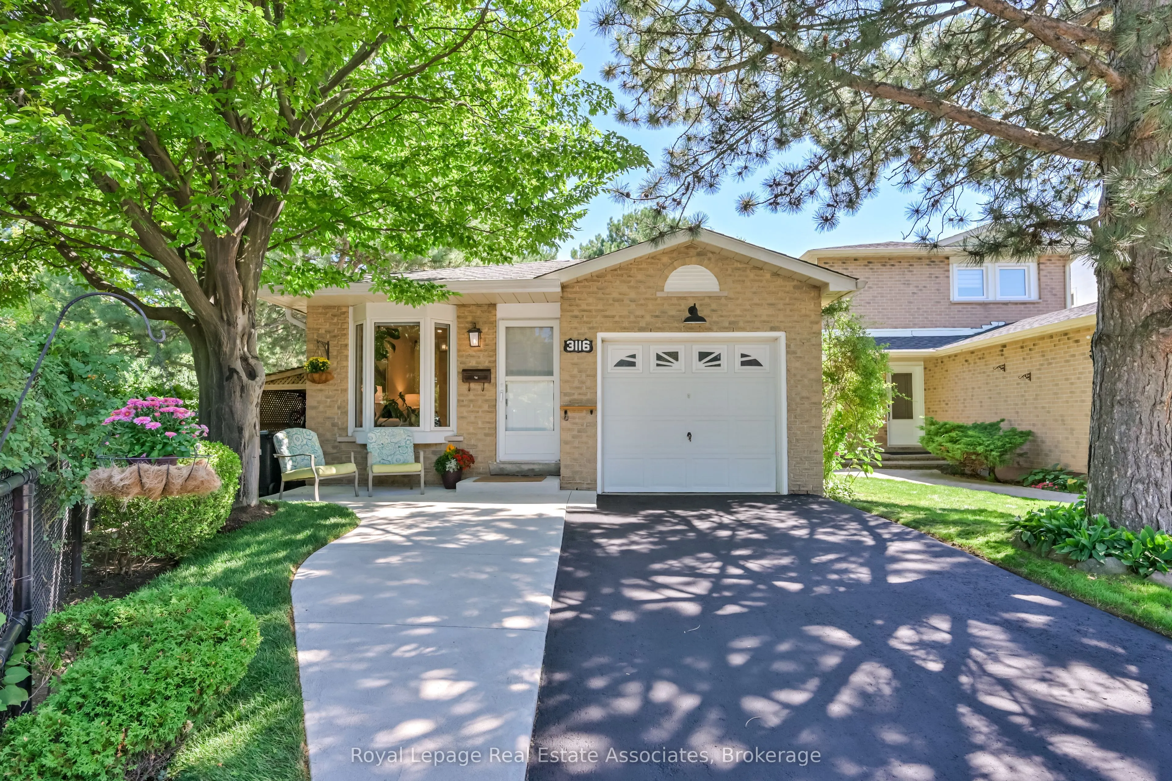 3116 Harris Crescent