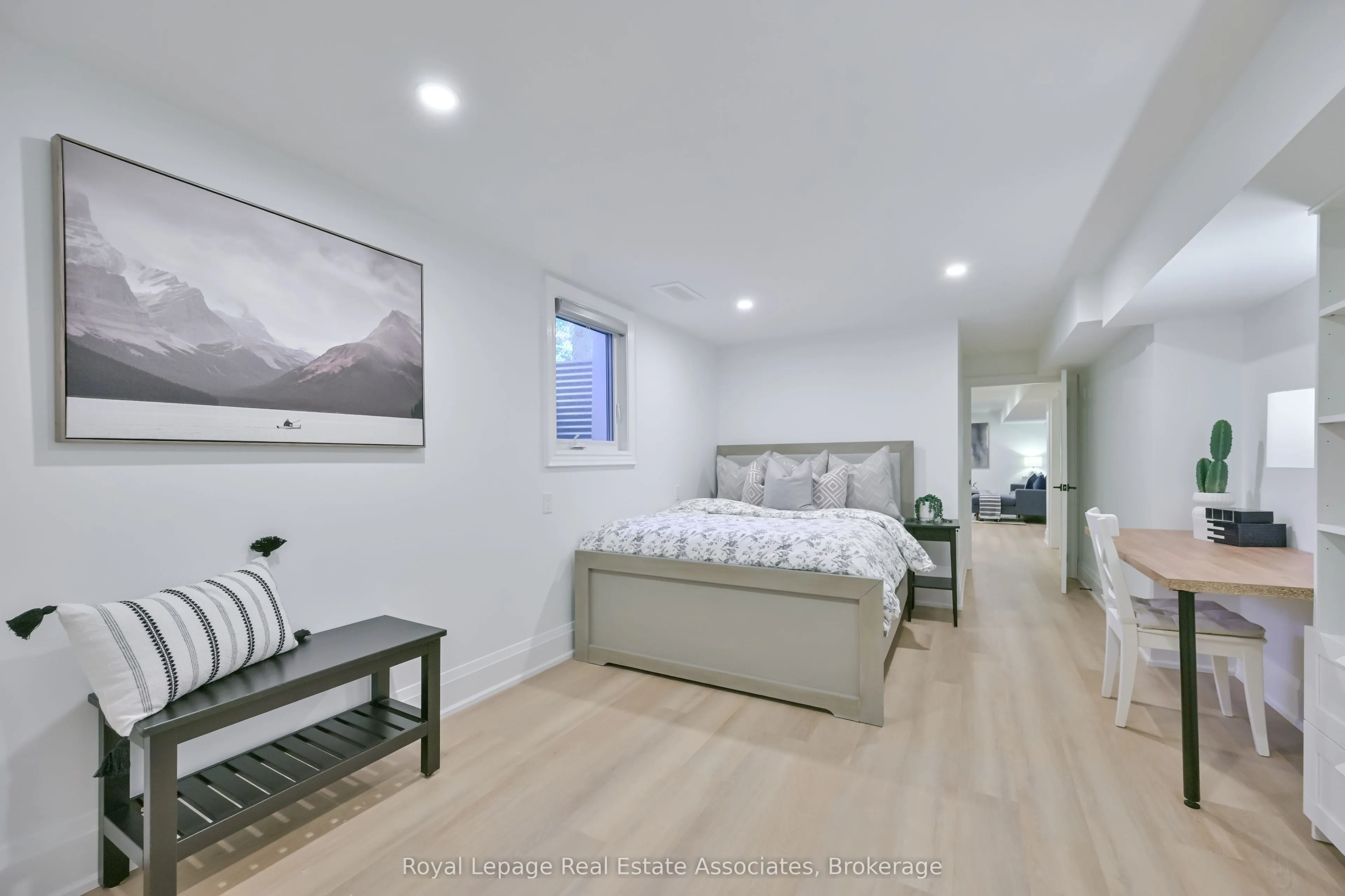 3116 Harris Crescent