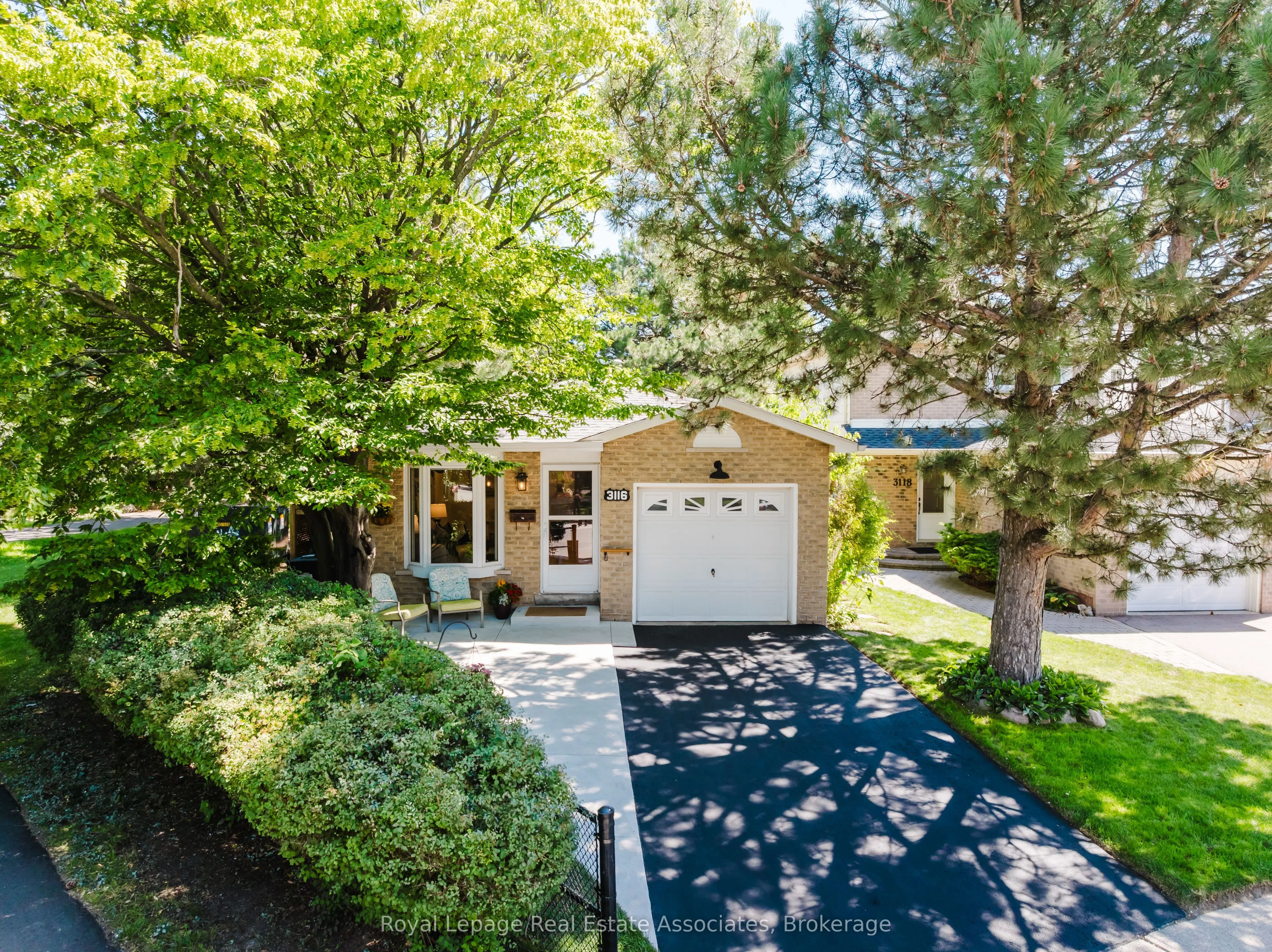 3116 Harris Crescent