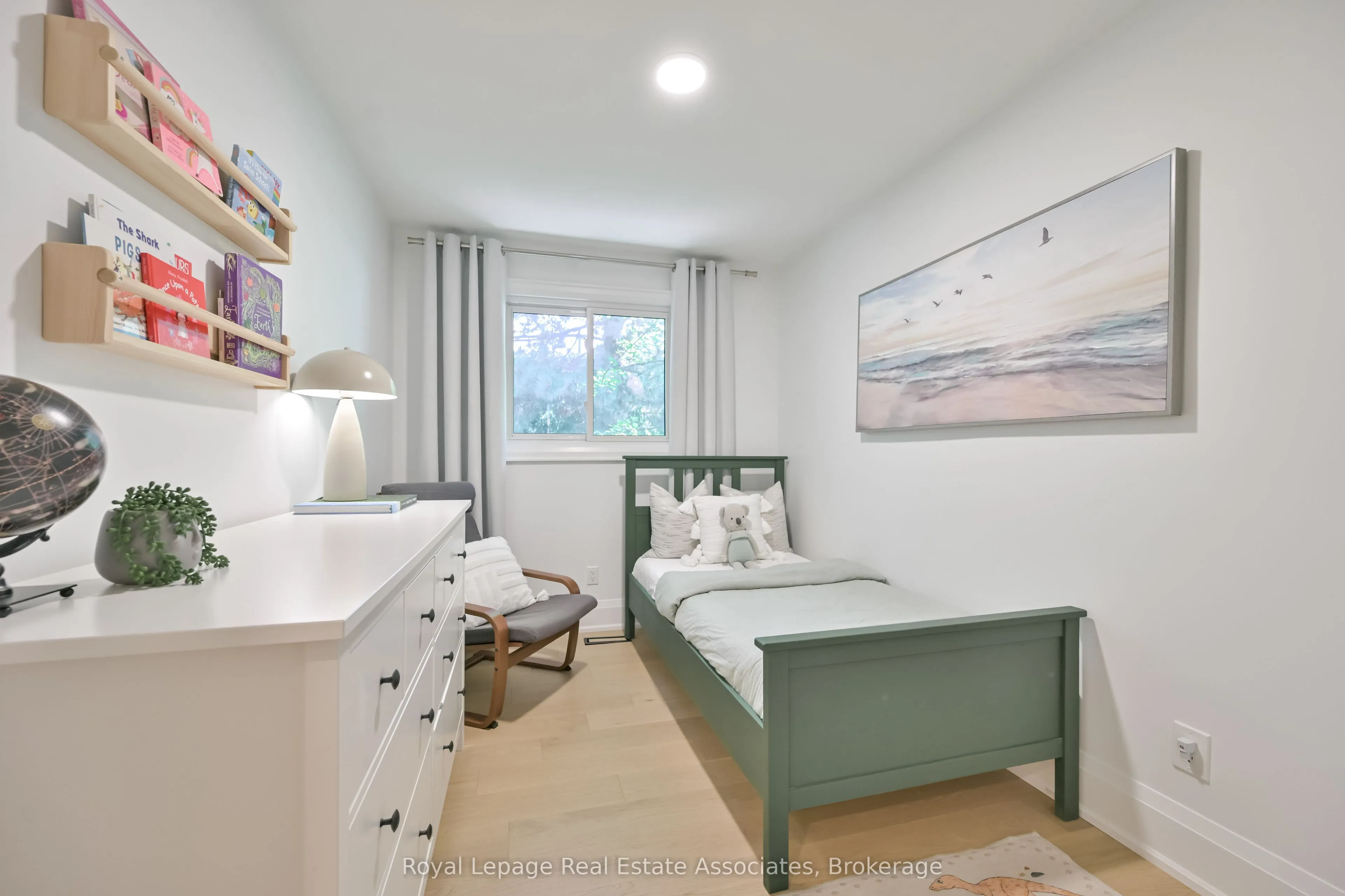 3116 Harris Crescent
