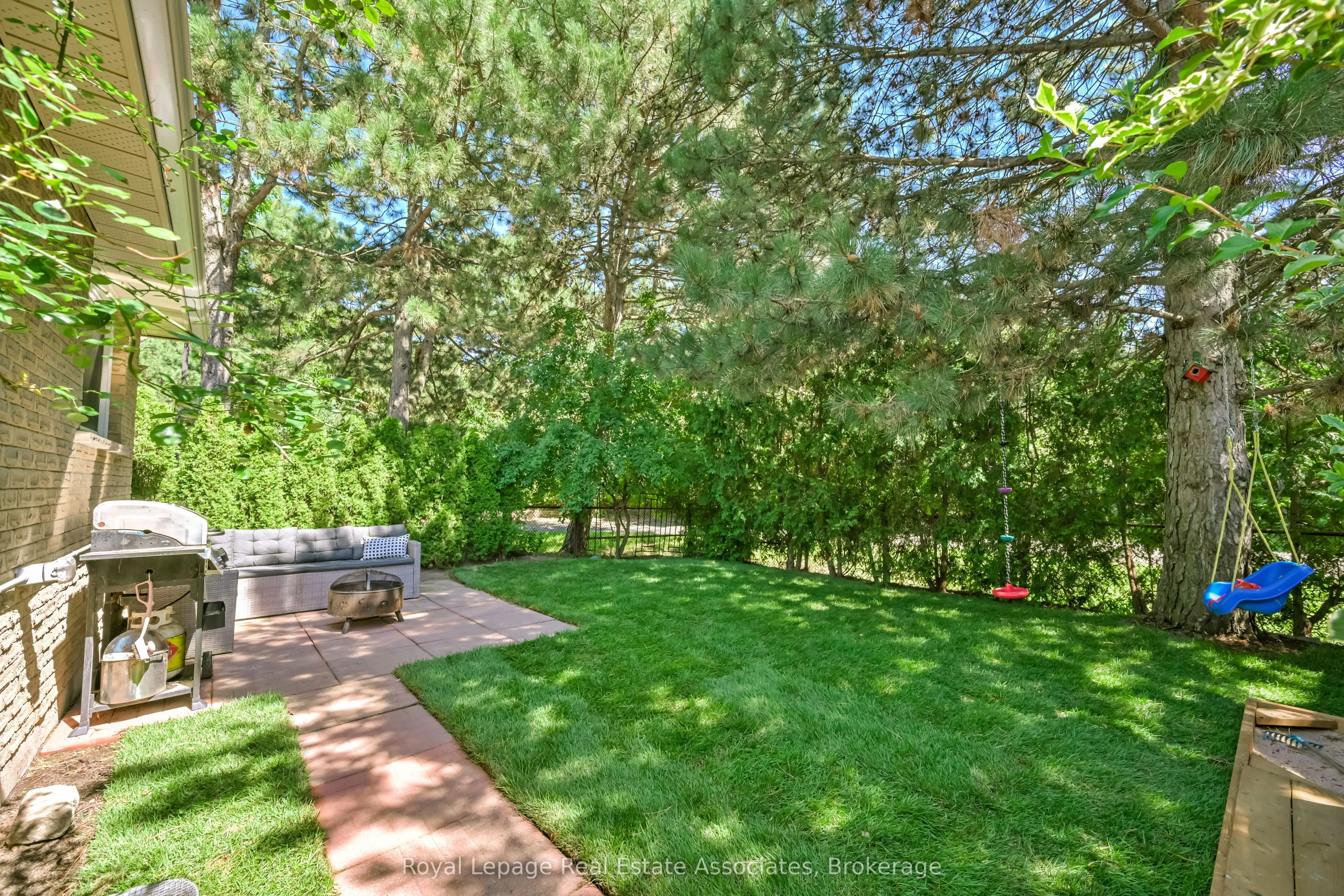 3116 Harris Crescent