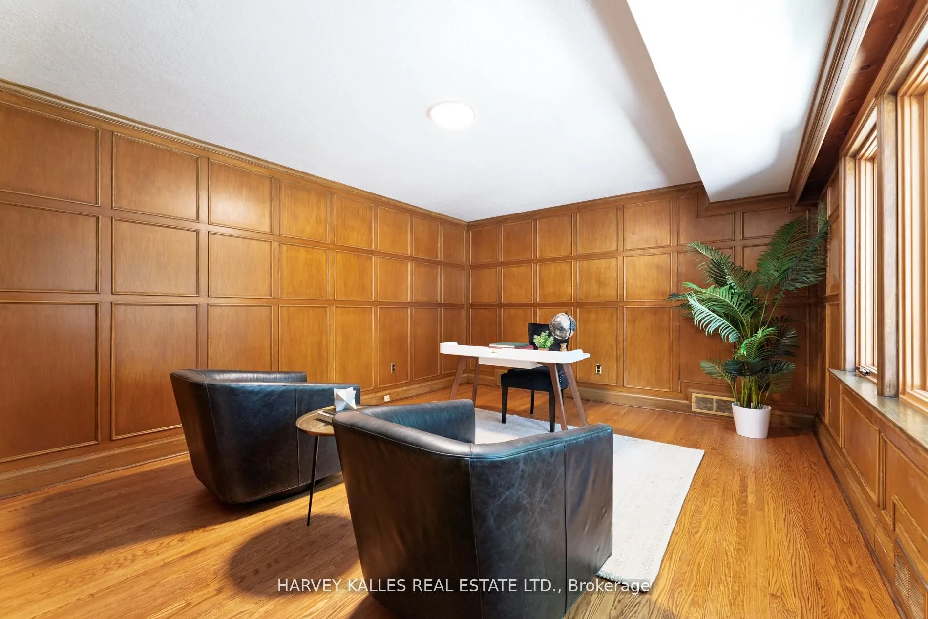 10 Northolt Court